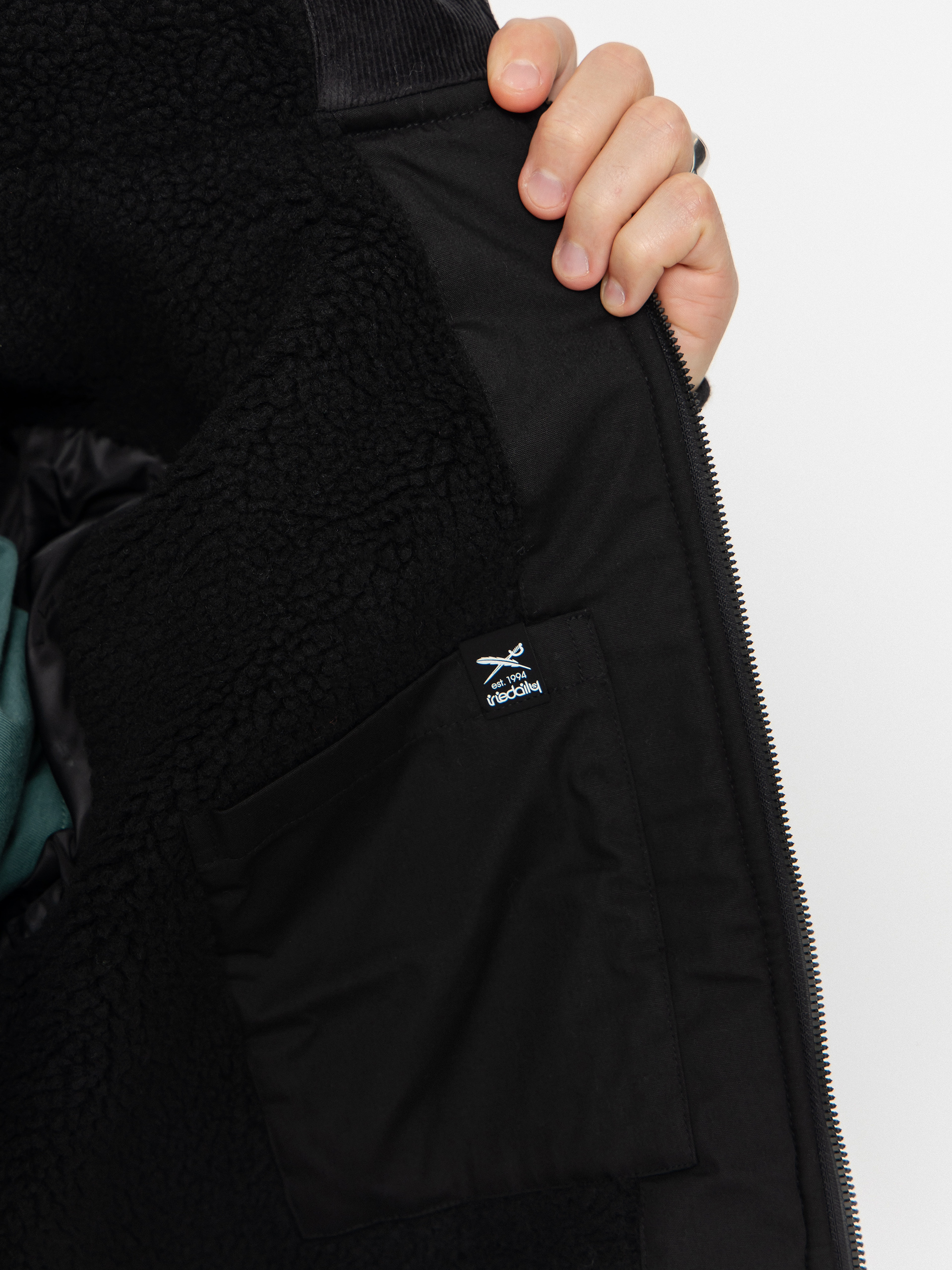 Iriedaily Hafen Dzseki (uni black)