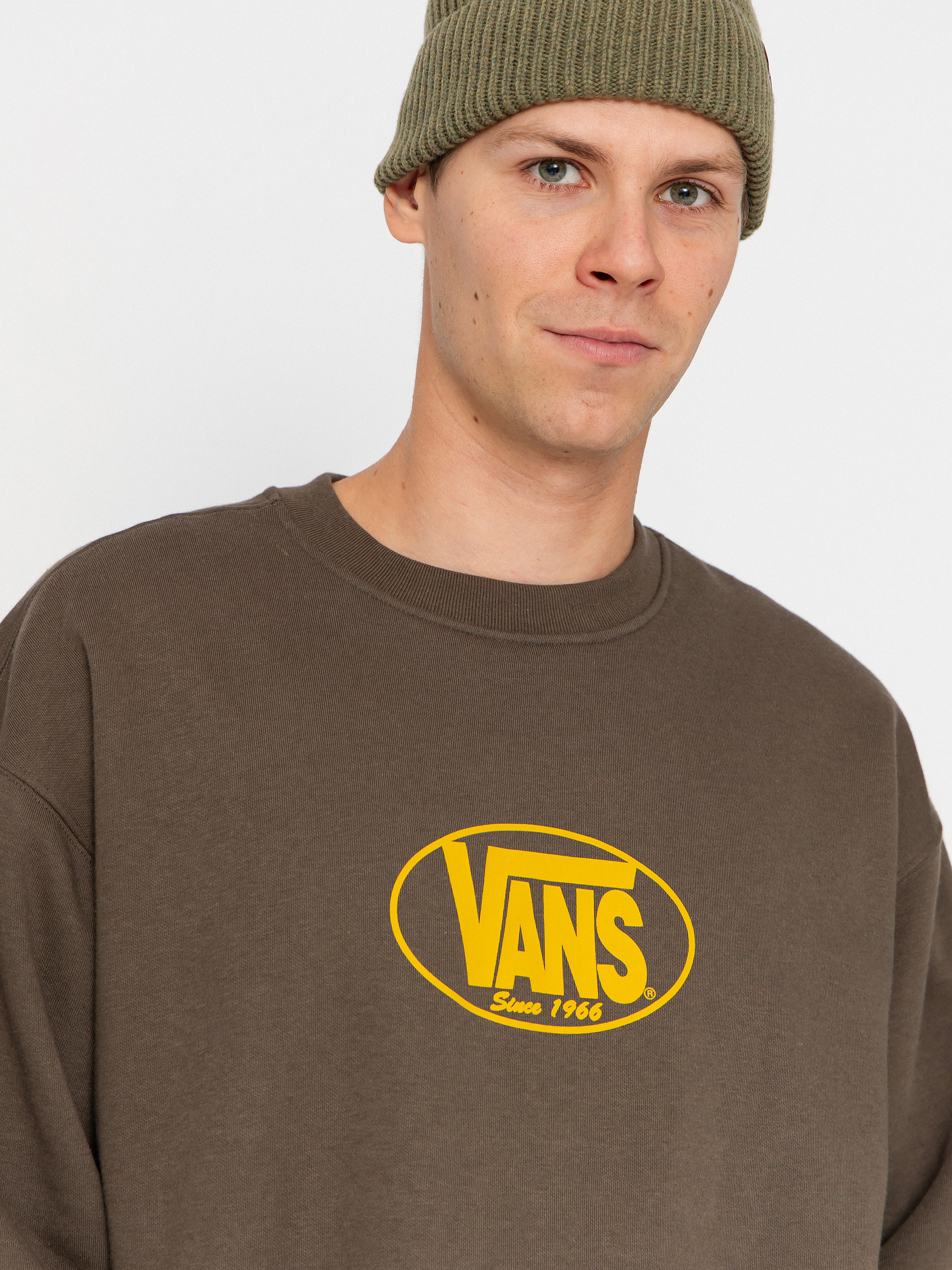 Vans Classic Oval Crew Pulóver (coal brown)