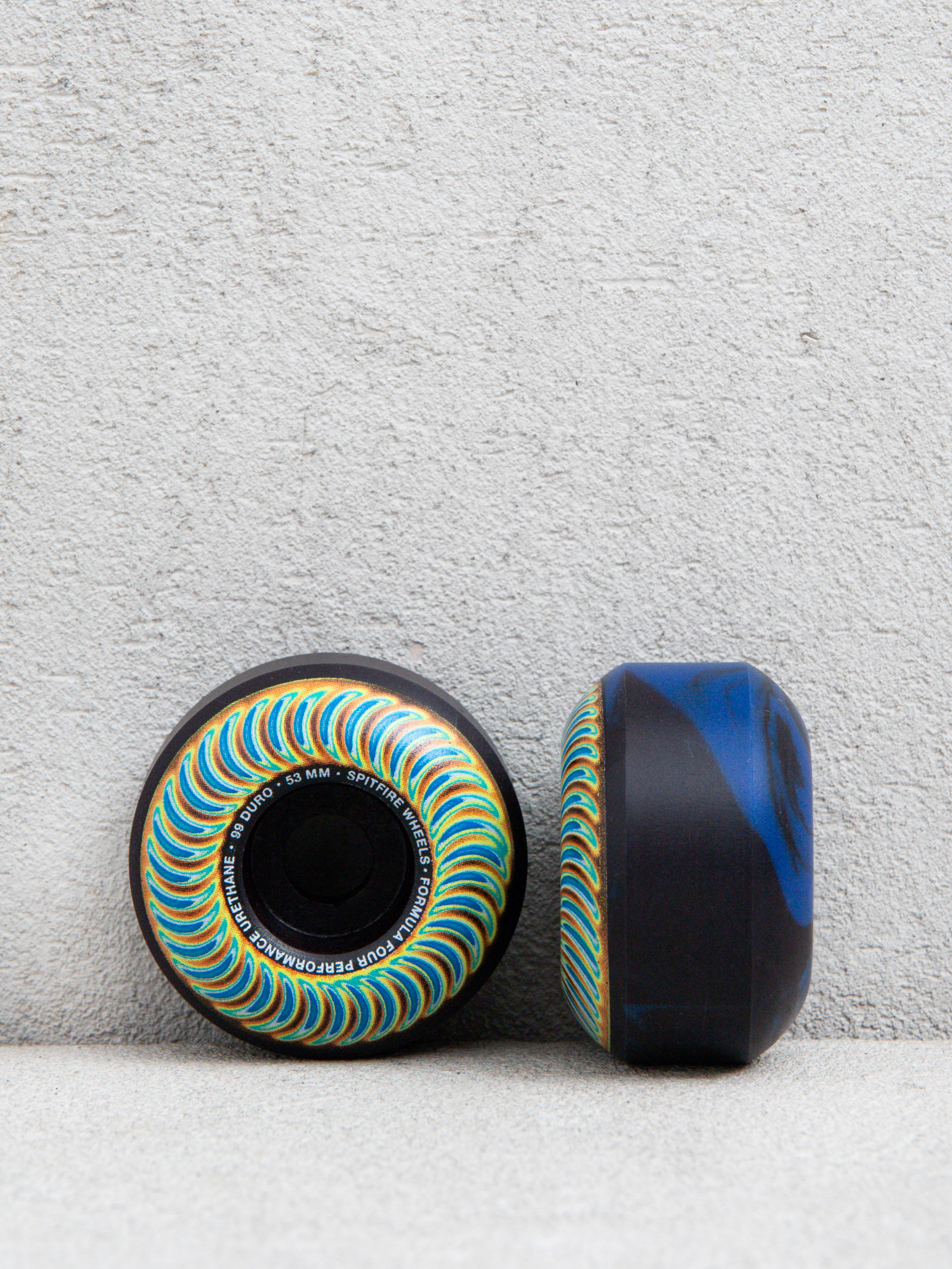 Spitfire F4 99D Radioactive Classic Gu00f6rdeszka keru00e9k (black/blue swirl)