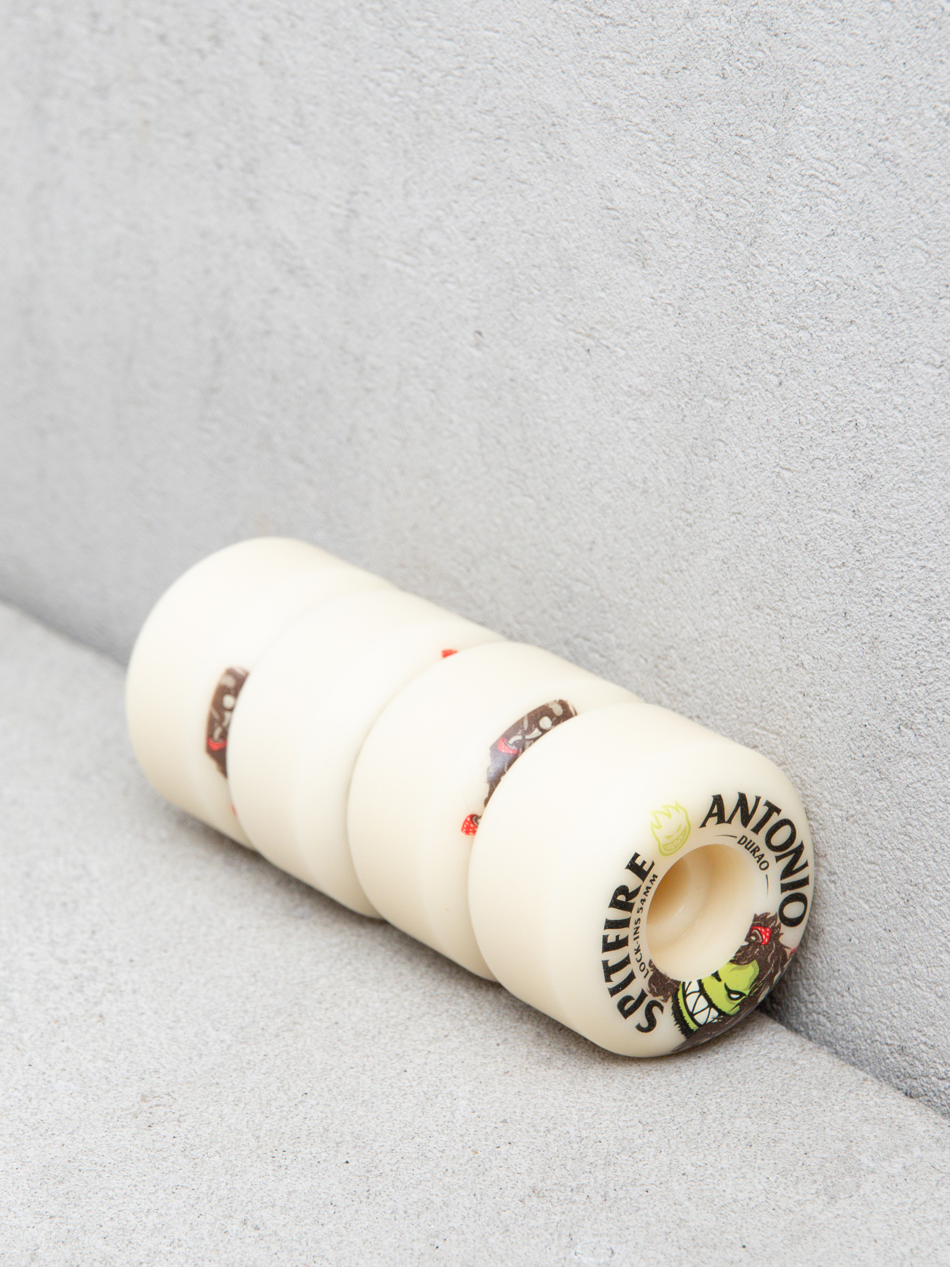 Spitfire F4 99D Antonio Durao Burn Squad Lock Ins Gördeszka kerék (natural)