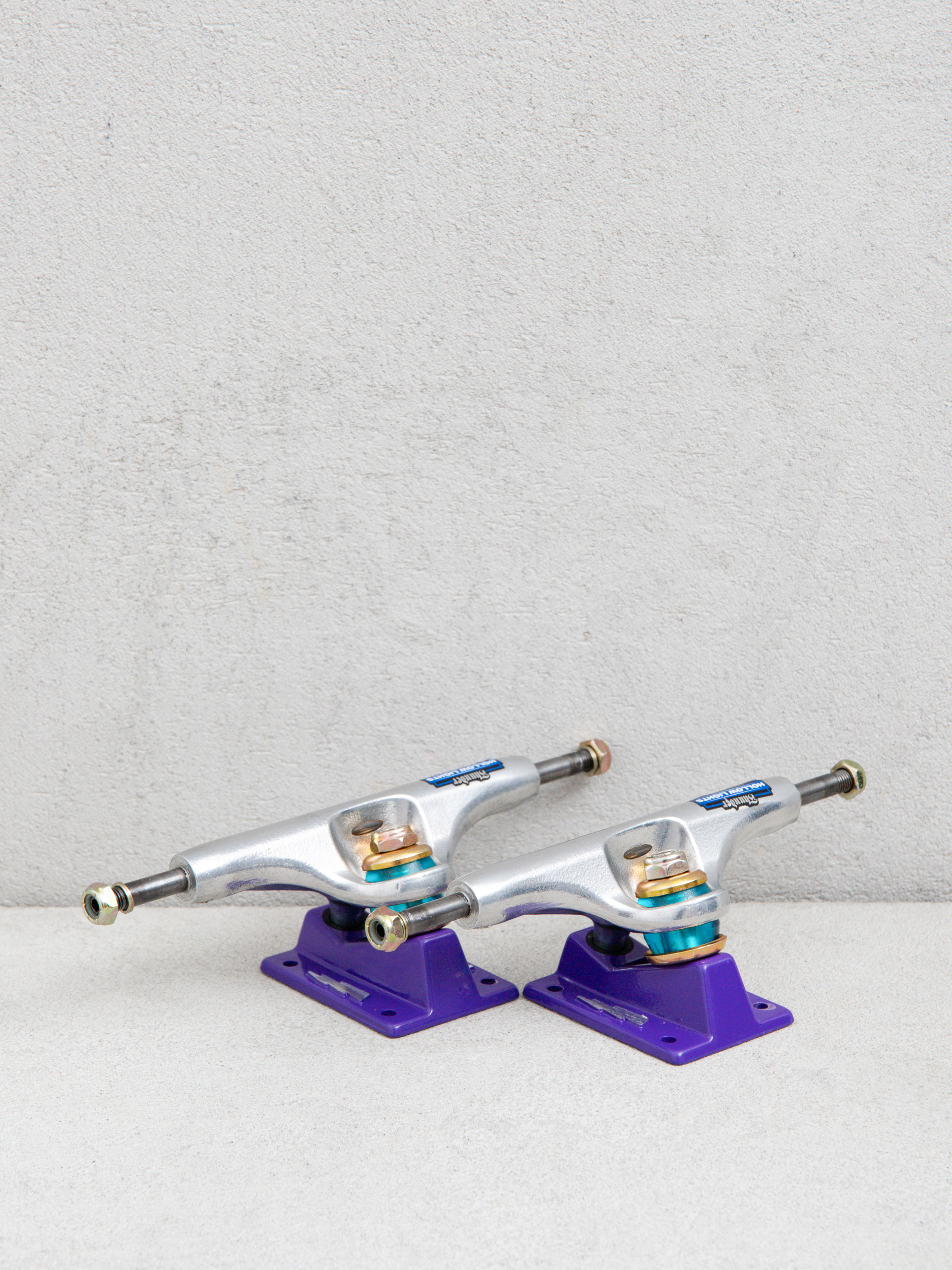 Thunder Dashawn Jordan Diamondback Hollow Lights Gördeszka felfüggesztés (polished/purple)