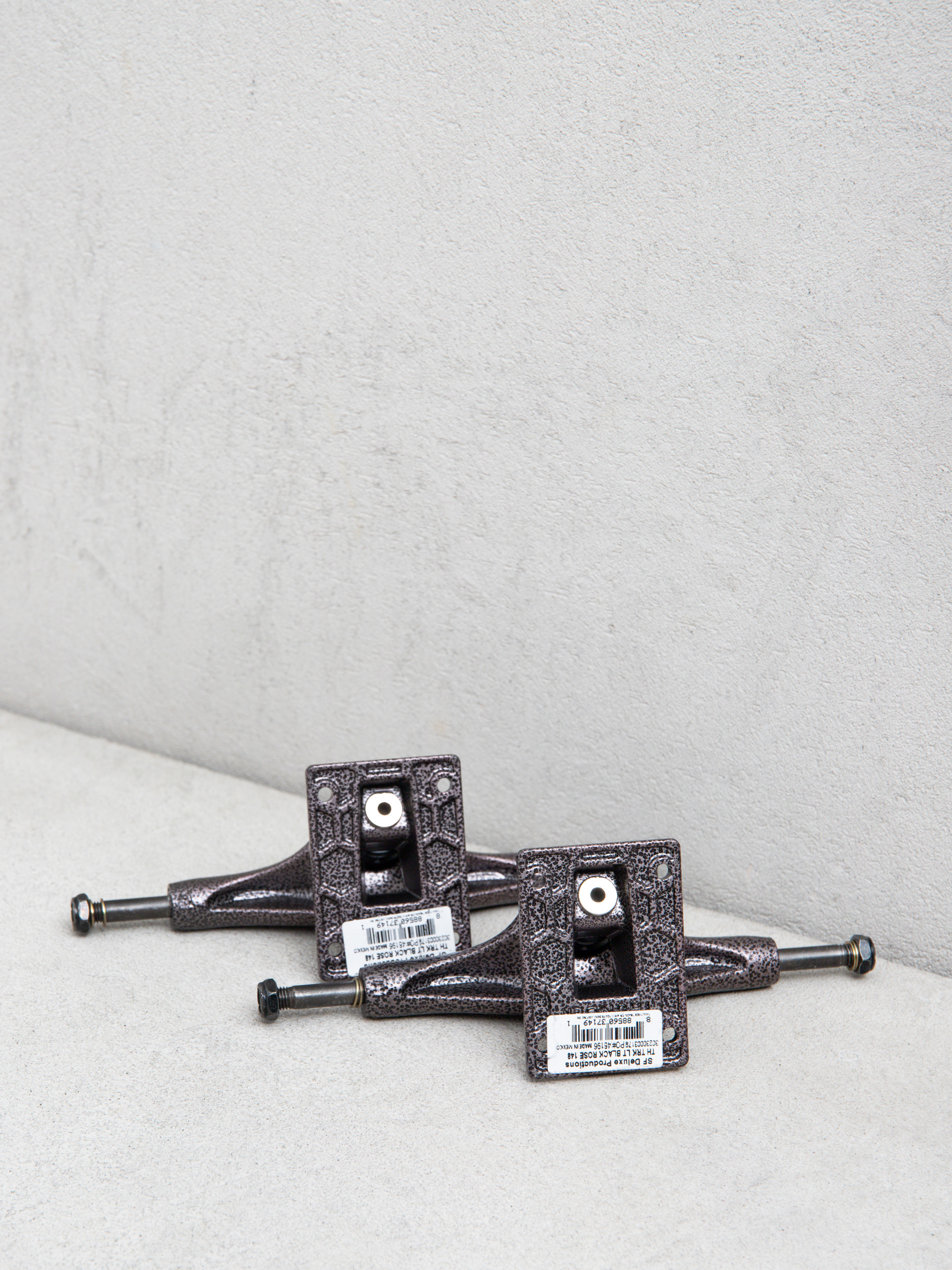 Thunder Black Rose Lights Gördeszka felfüggesztés (black rose)