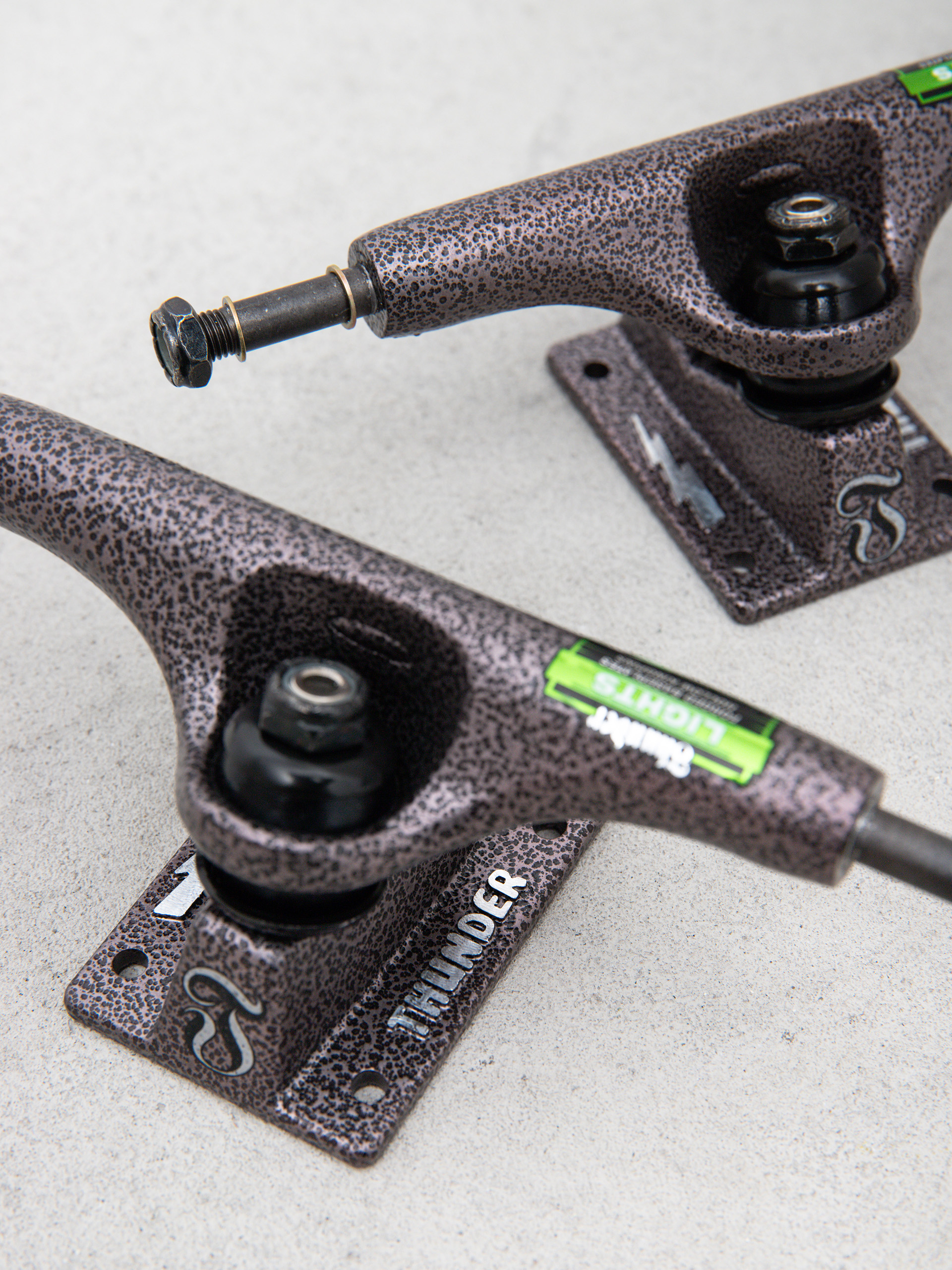 Thunder Black Rose Lights Gördeszka felfüggesztés (black rose)