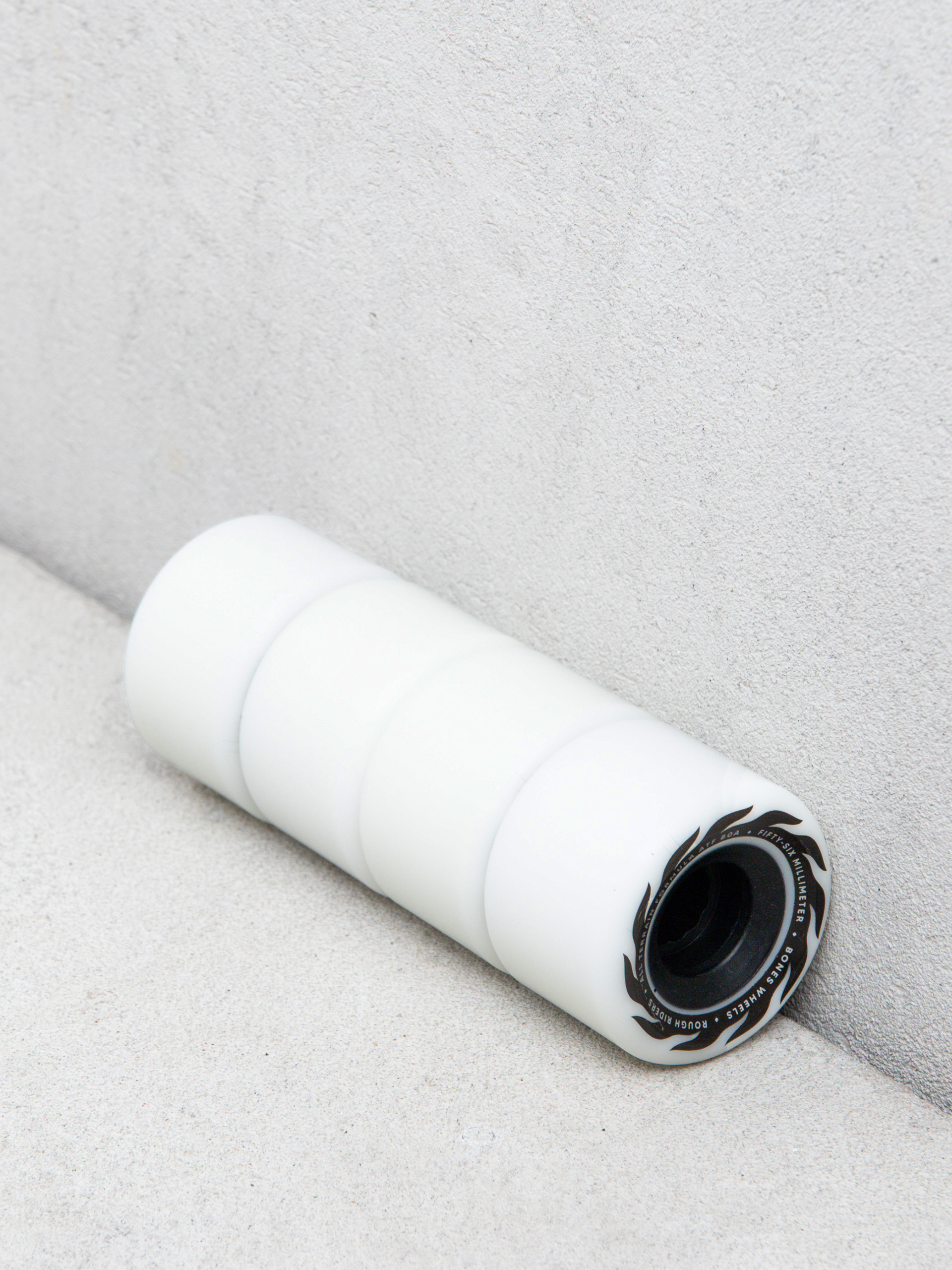 Bones ATF 80A Eternal Flame Gördeszka kerék (white)