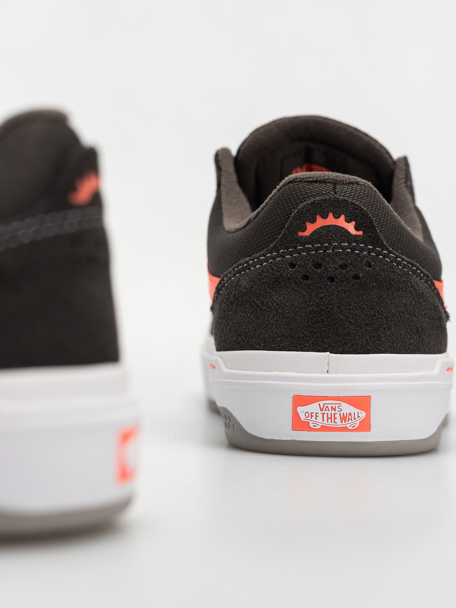 Vans Bmx Proof Wafflecup Cipők (fade black/coral)