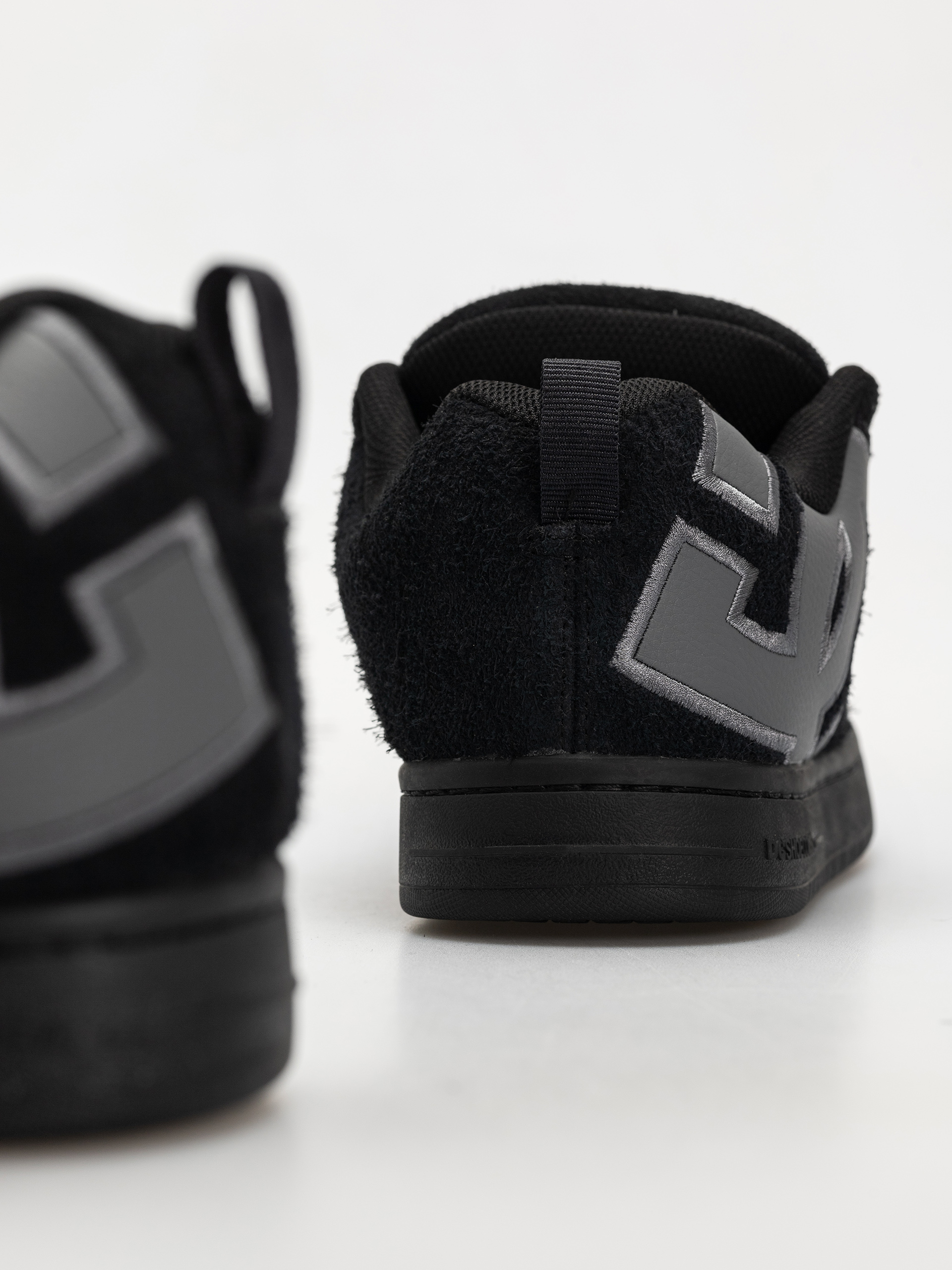 DC Court Graffik Se Cipők (black/black/grey)