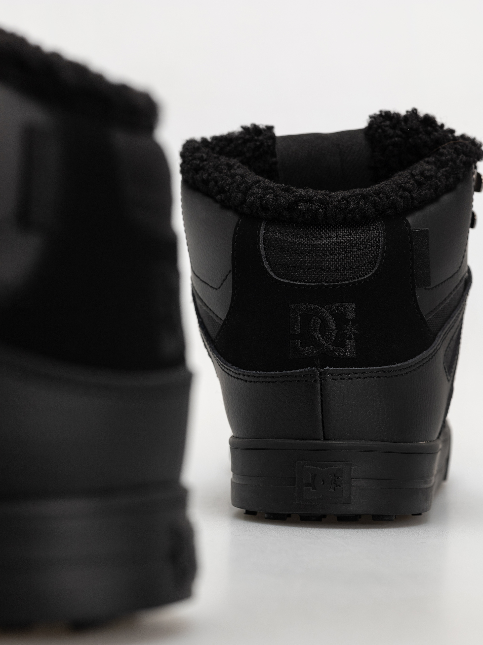 DC Pure High Top Wc Wnt Cipők (black/black/black)