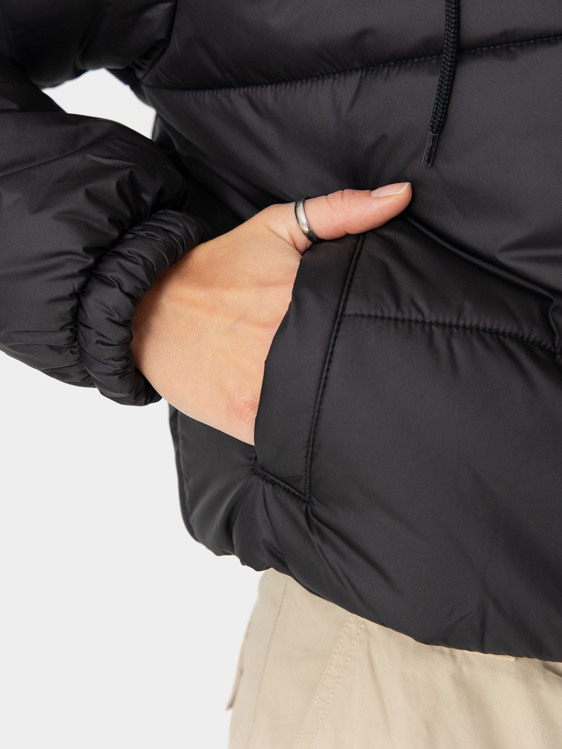 Vans Hillgate Cropped Puffer Dzseki Wmn (black)