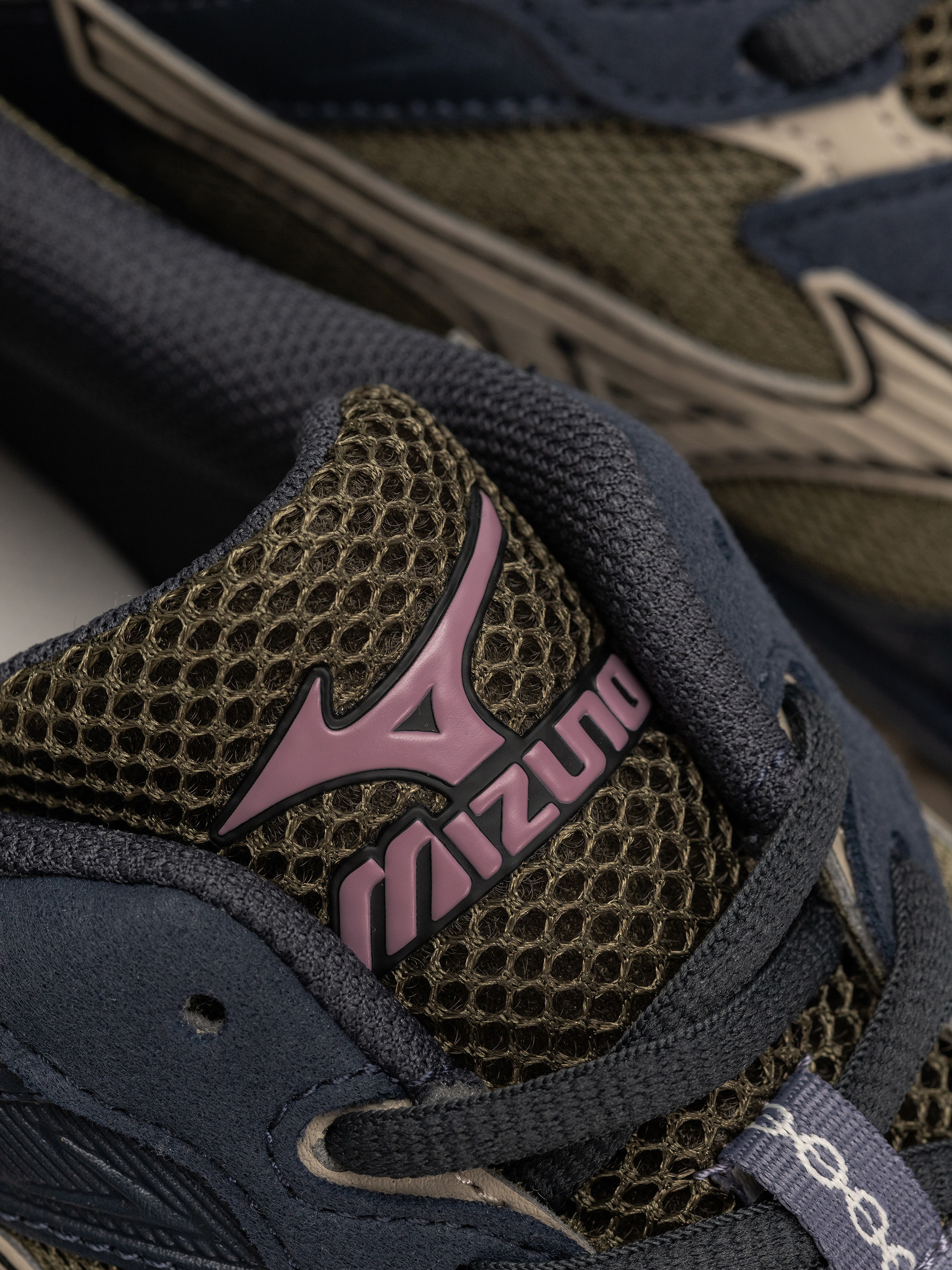 Mizuno MXR Cipők (grape leaf/vintage khaki/salute)