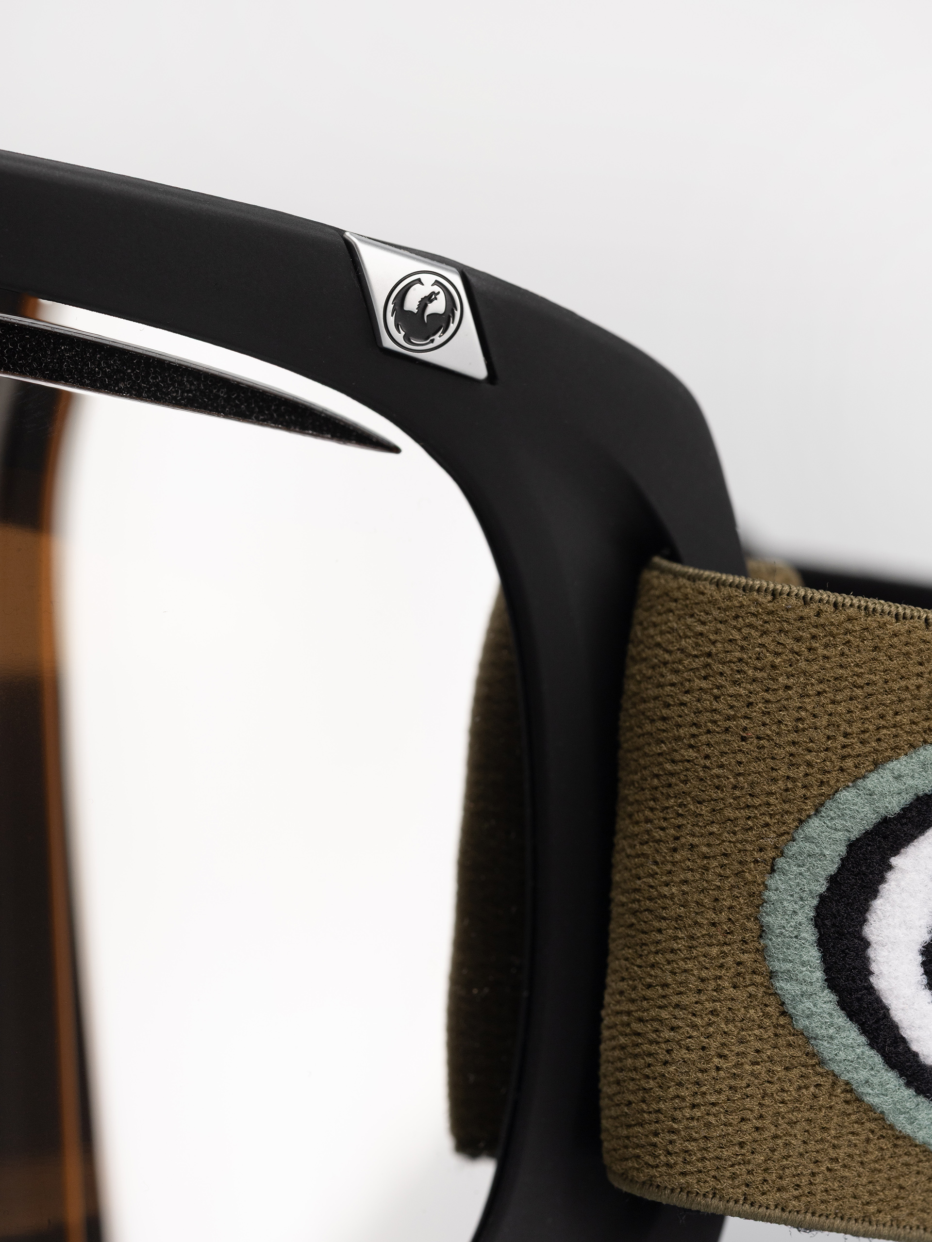 Dragon D1 OTG Snowboard szemüveg (oldskool/lumalens silver ion+lumalens amber)