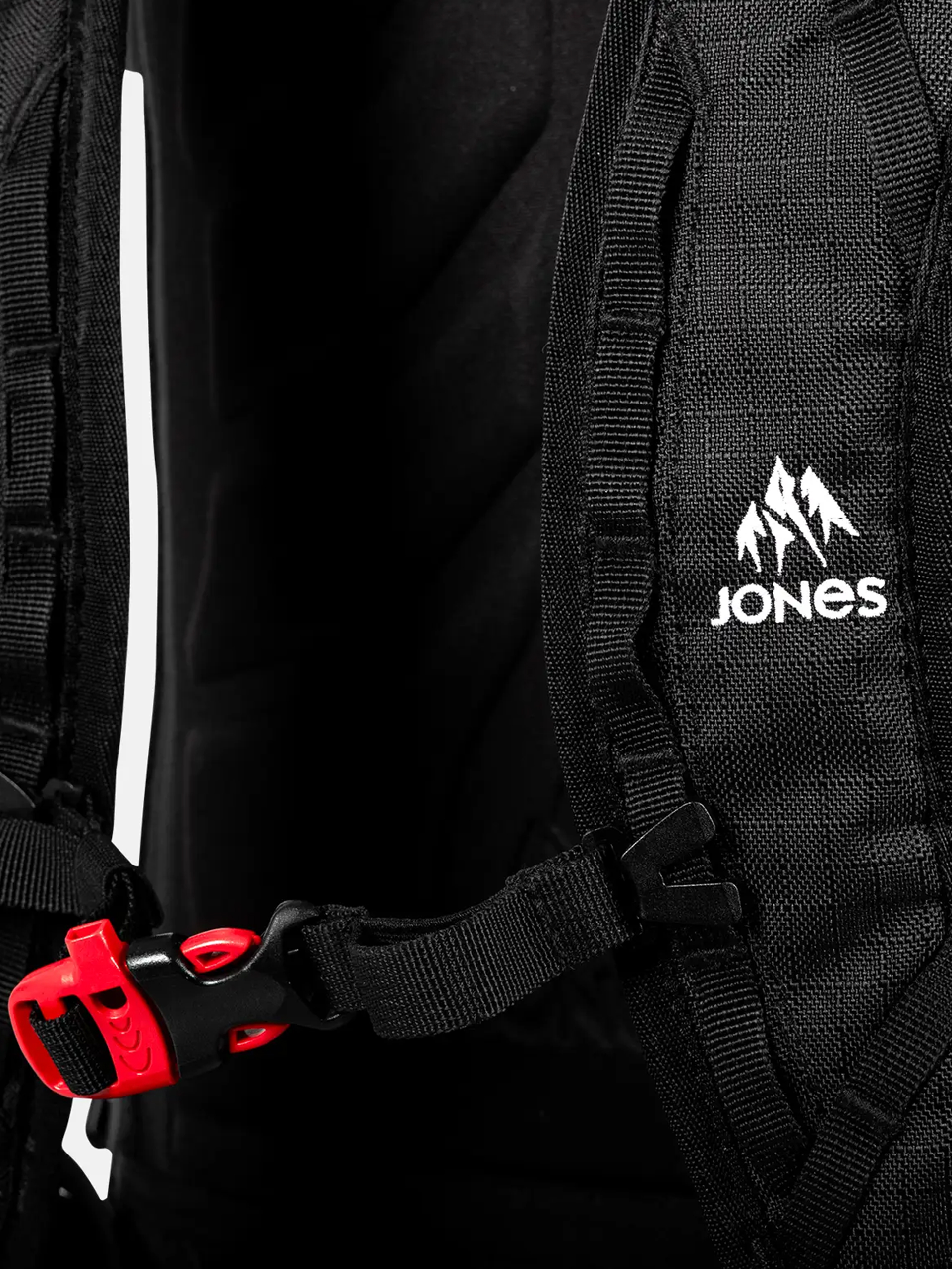 Hátizsák Jones Snowboards Higher 32L (stealth black)