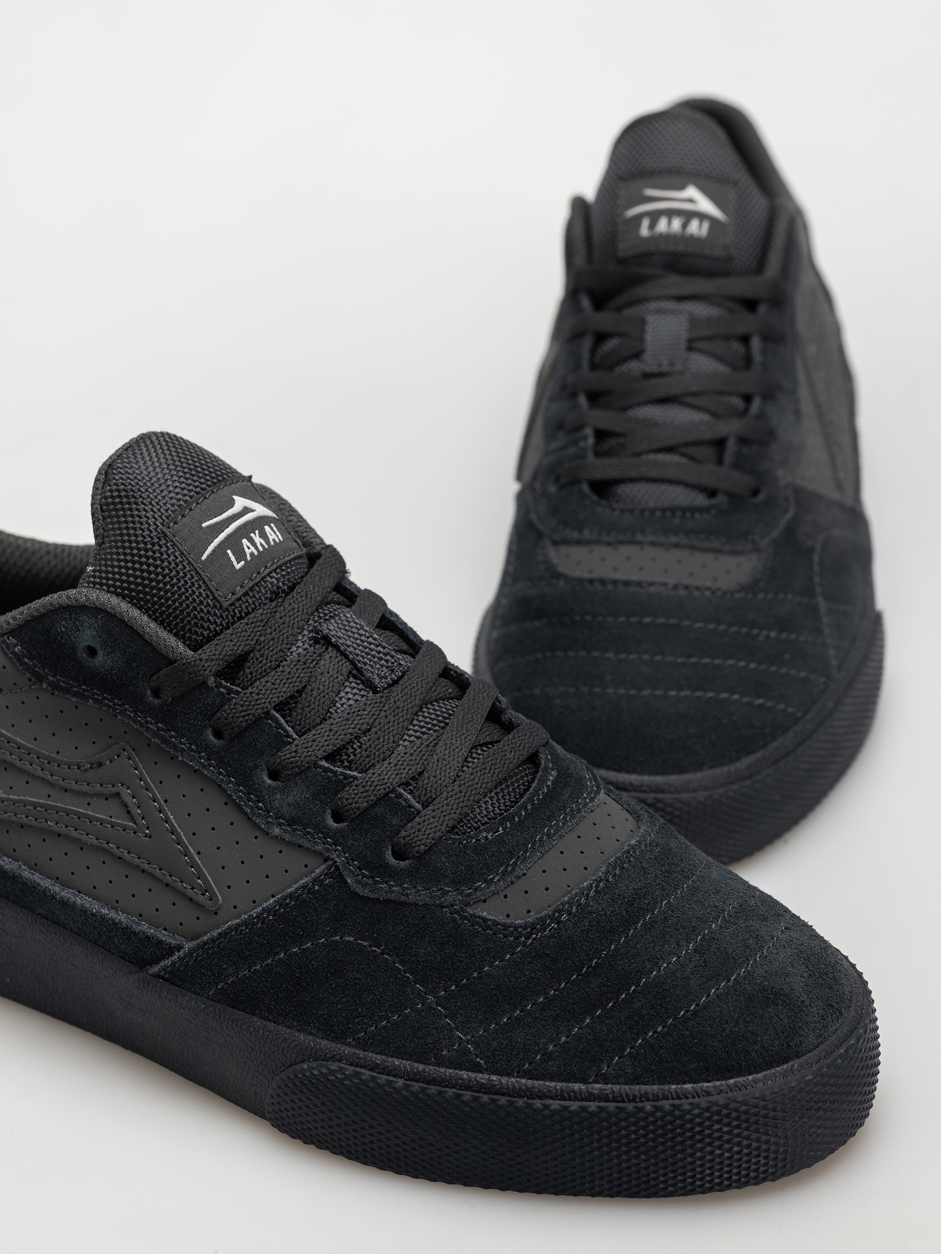 Cipők Lakai Cambridge (charcoal suede)