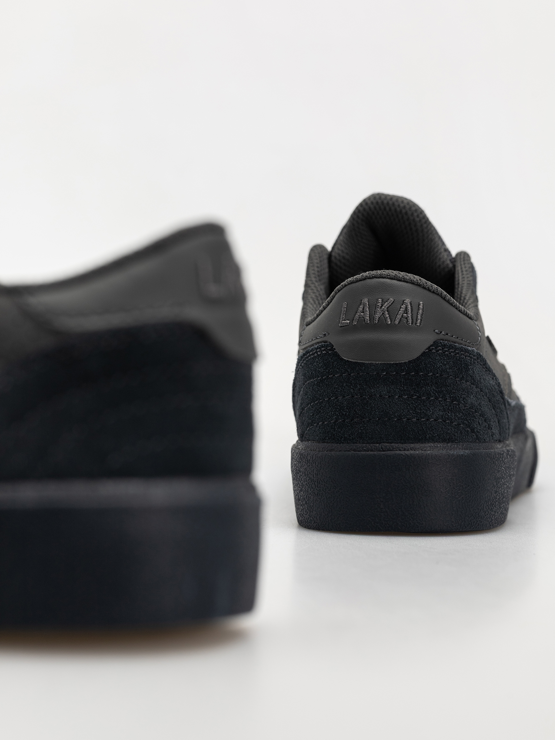 Cipők Lakai Cambridge (charcoal suede)