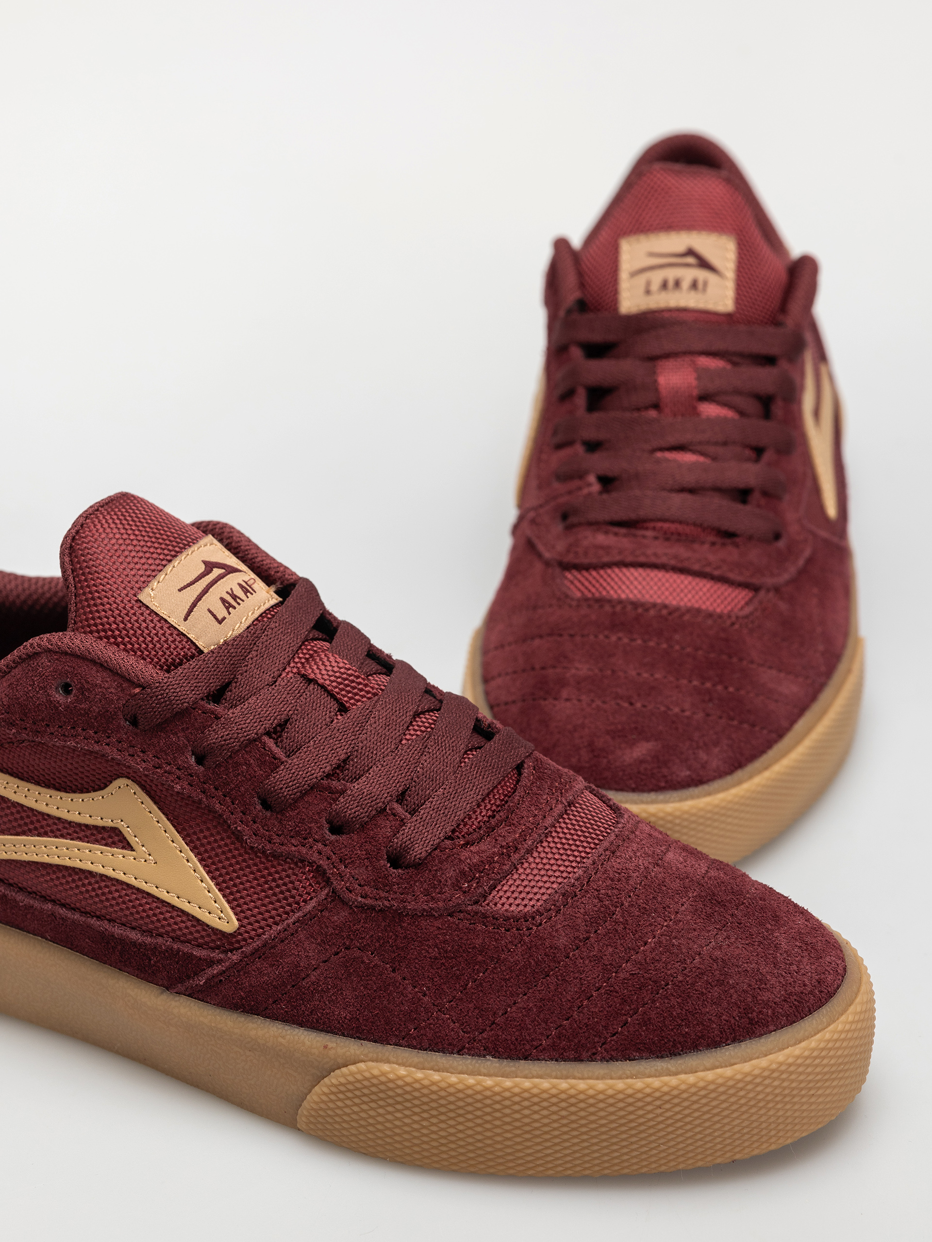 Cipők Lakai Cambridge (burgundy suede)
