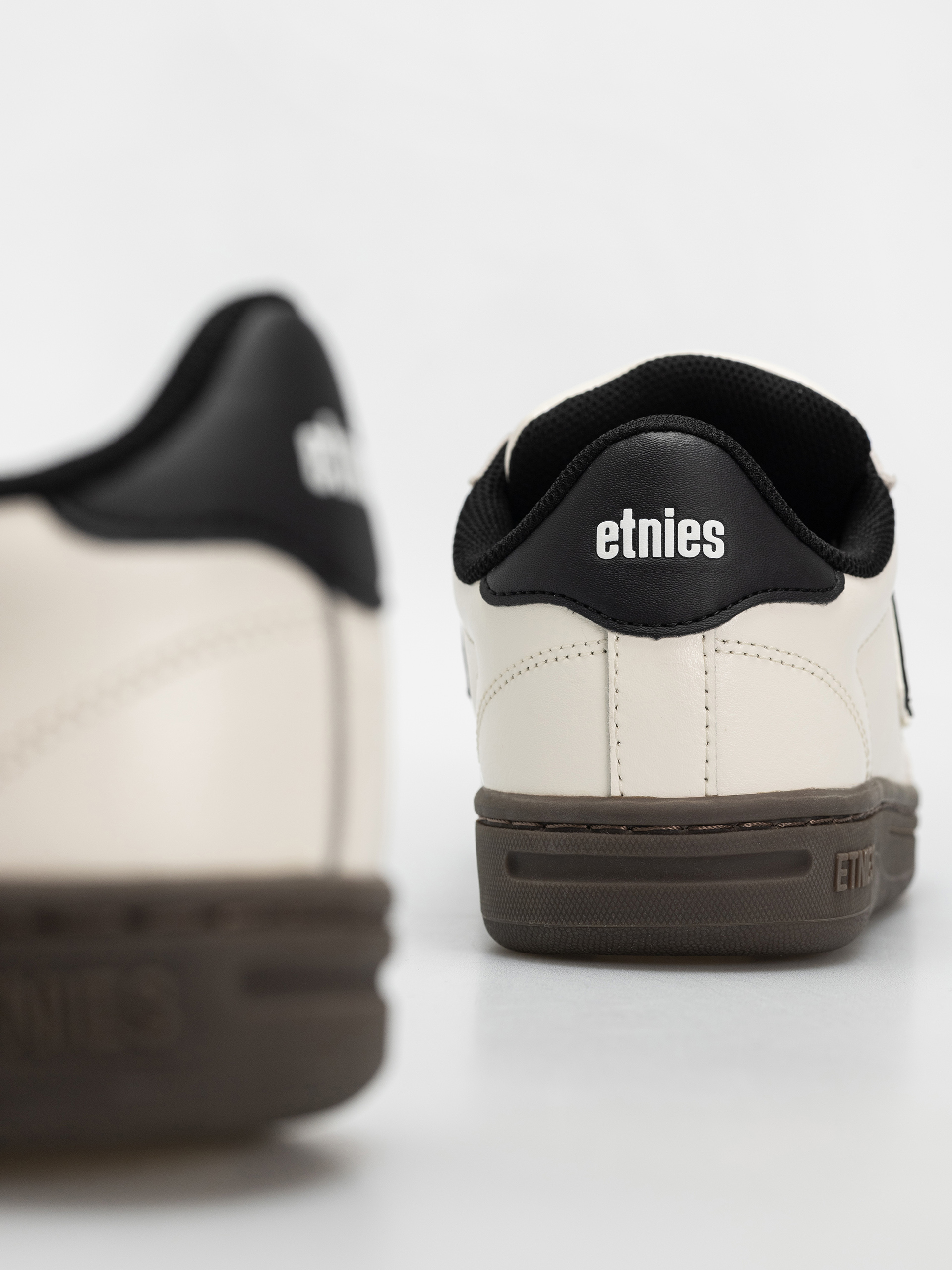 Cipők Etnies Locut (white/black/gum)