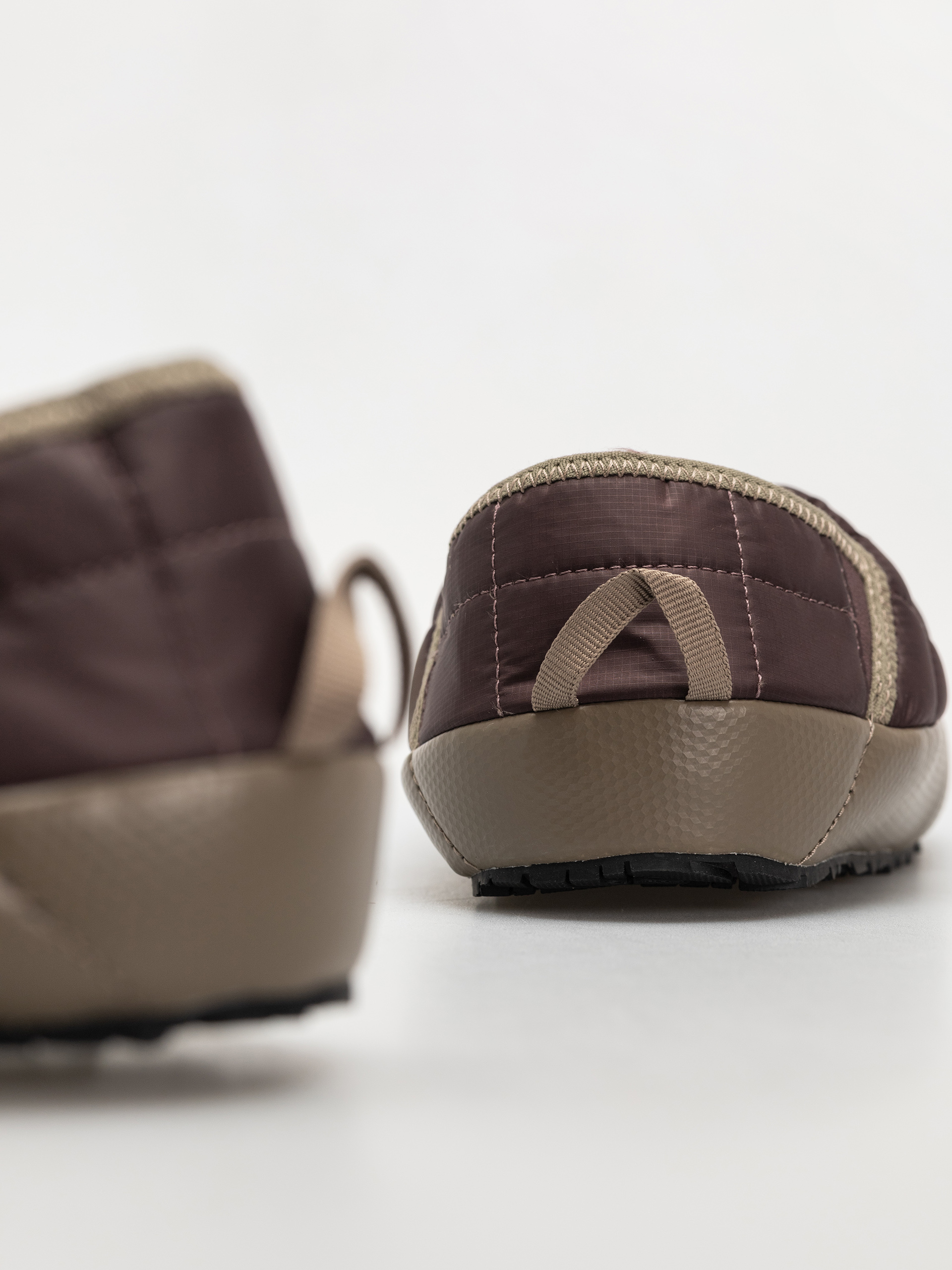 Cipők The North Face Thermoball Traction Mule V Wmn (tawny quartz/mocha brow)