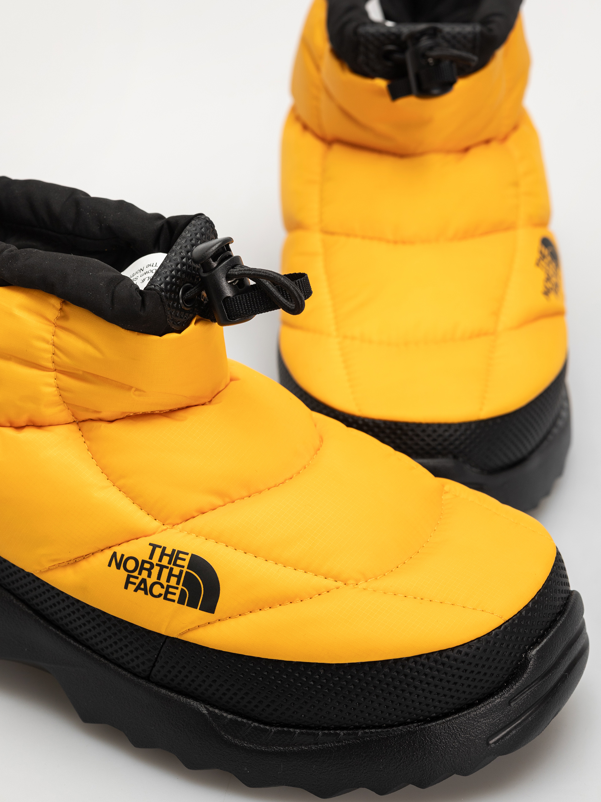 Cipők The North Face Nuptse Traction Chukka (summit gold/tnf black)