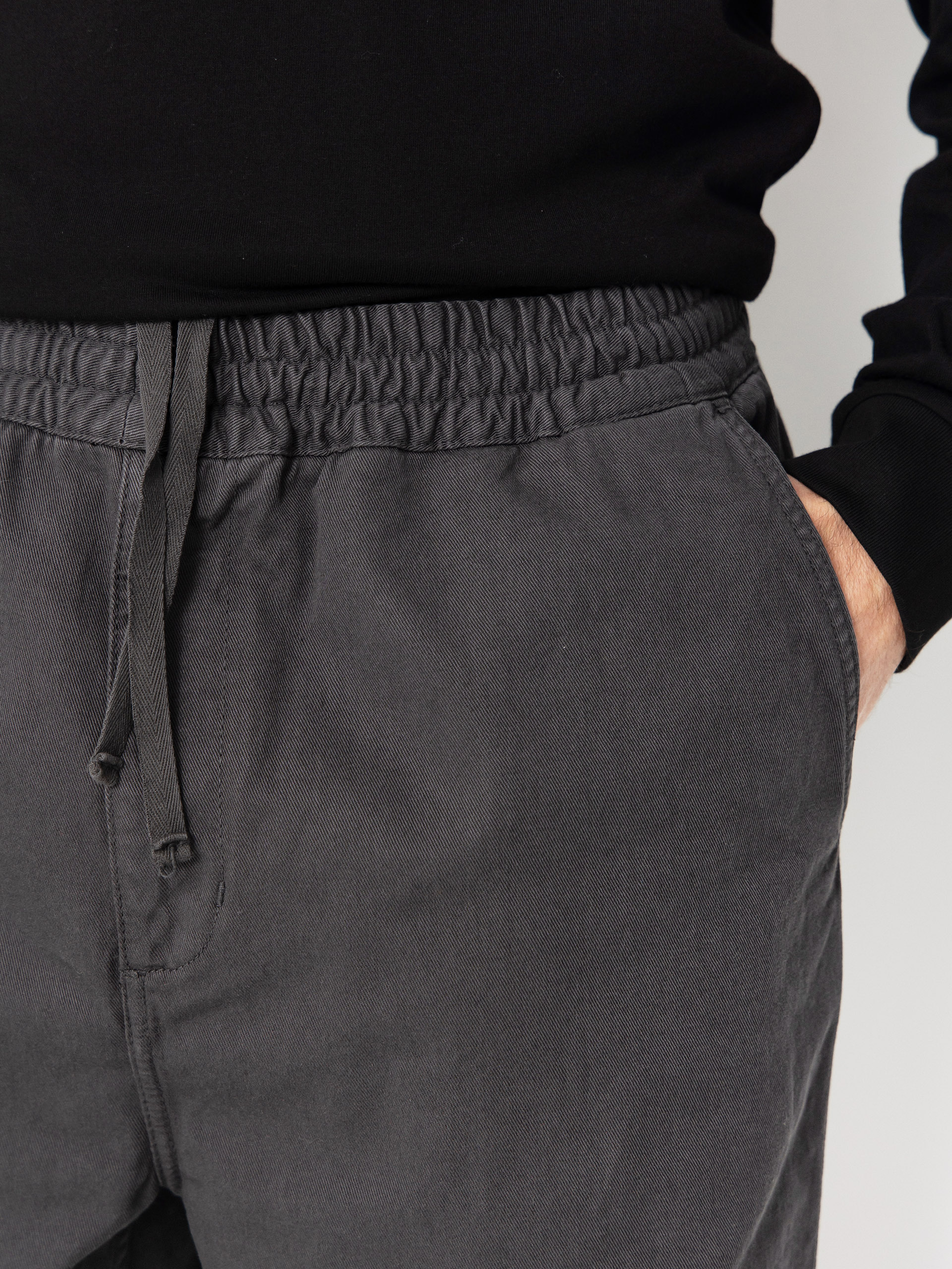 Kisnadrág Carhartt WIP Flint (graphite/garment dyed)