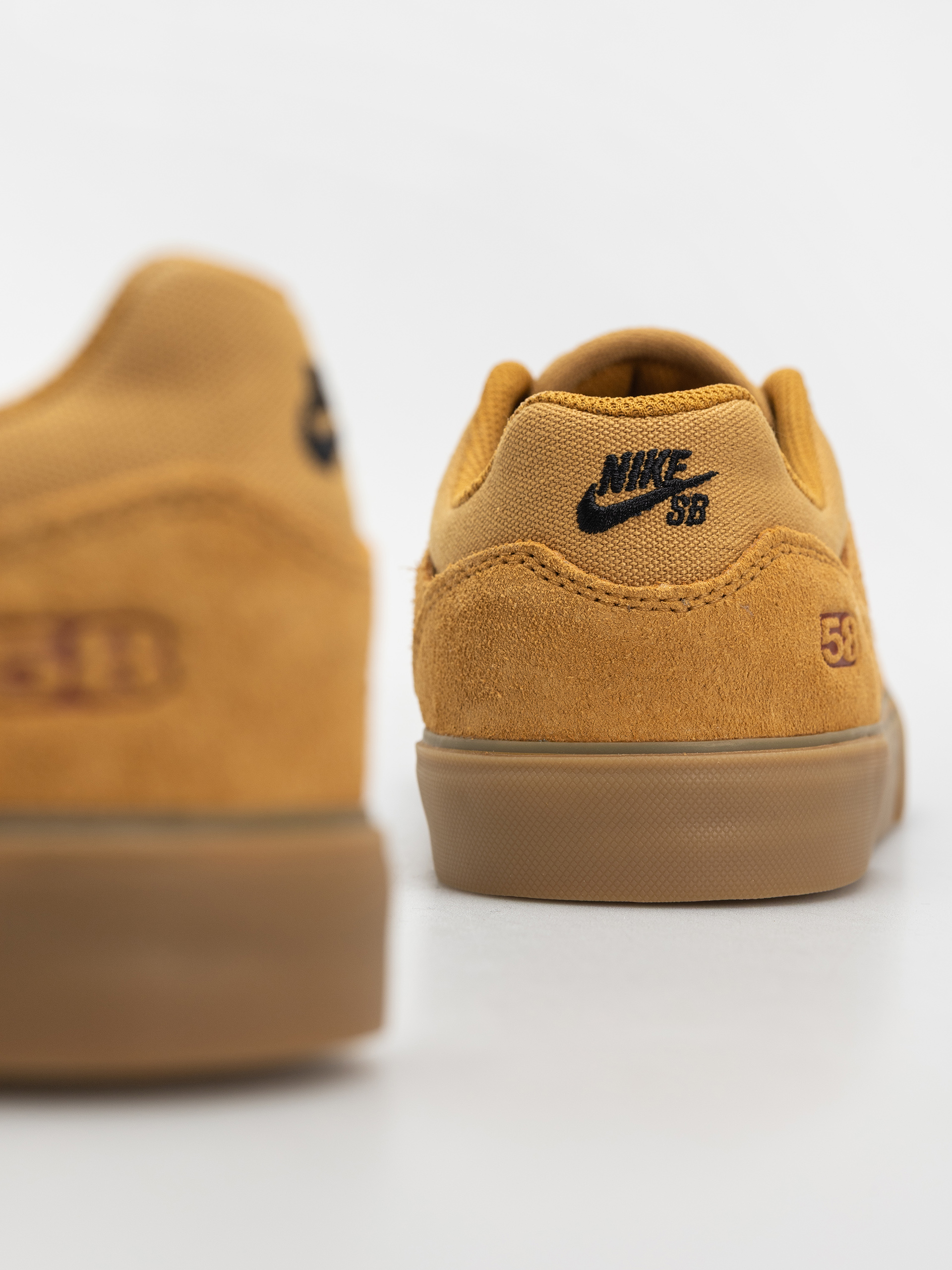 Cipők Nike SB Malor TE (wheat/black wheat gum light brown)