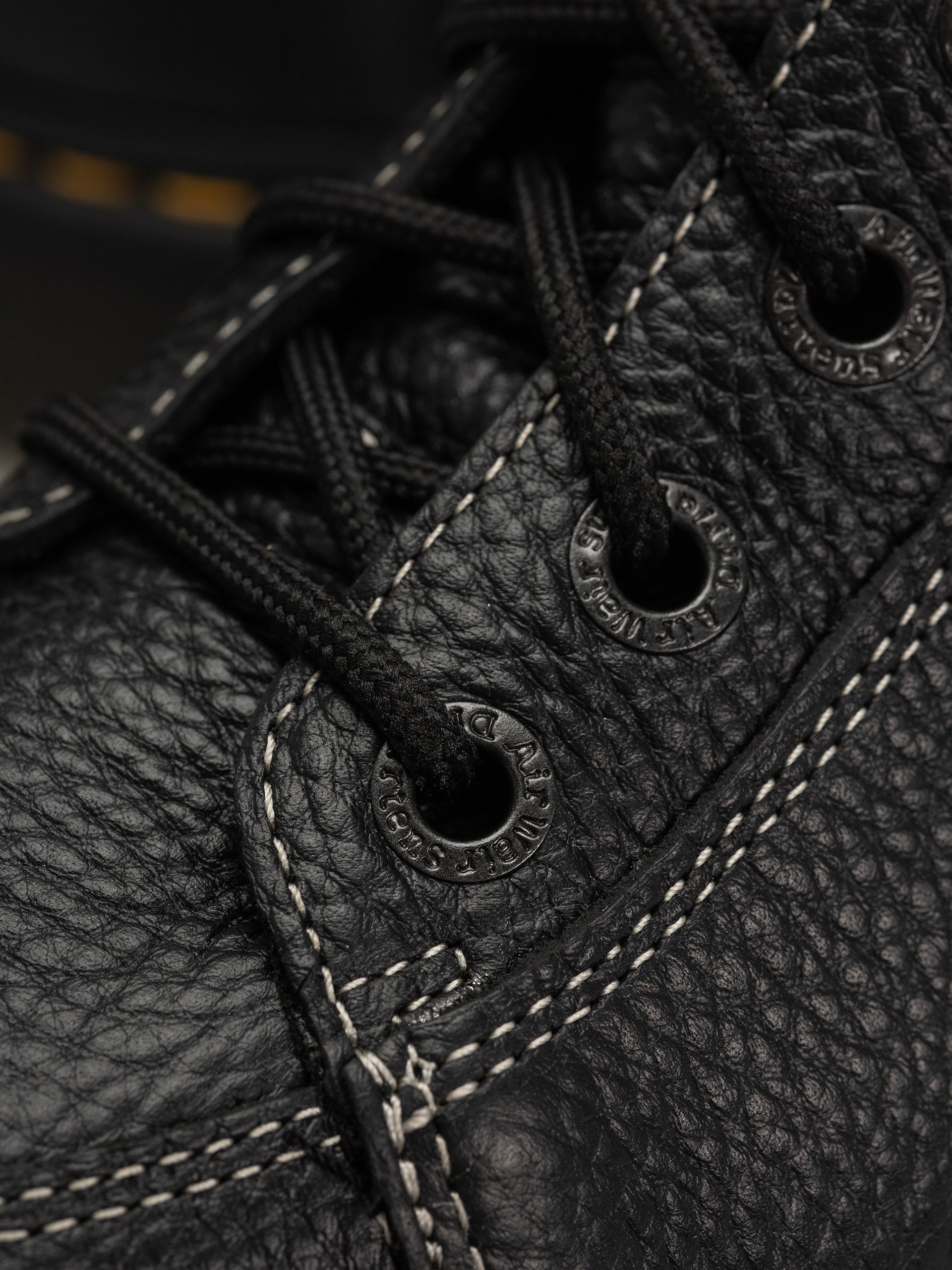 Dr. Martens Buzz 8i Wmn Cipők (black milled nappa)