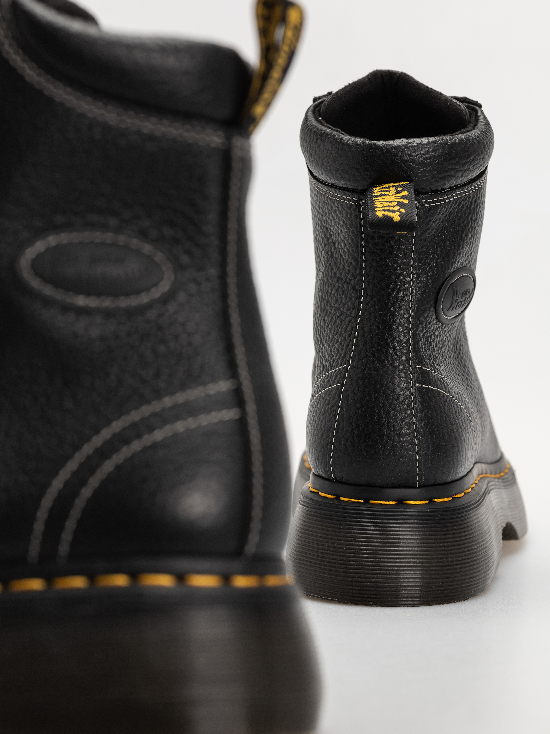 Dr. Martens Buzz 8i Wmn Cipők (black milled nappa)