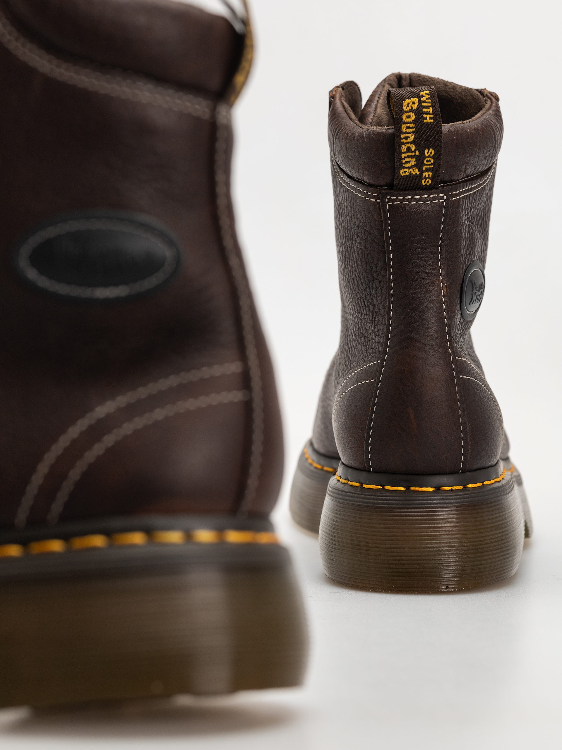Dr. Martens Buzz 8i Wmn Cipők (dark brown grizzly)