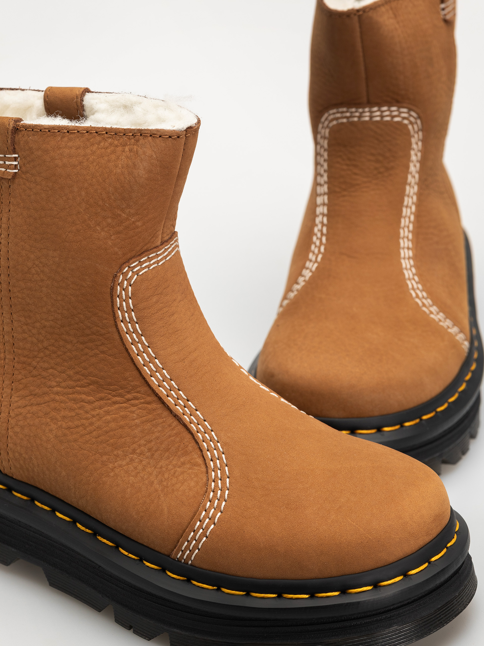 Dr. Martens ZebZag Rigger WL Rigger Wmn Cipők (desert brown milled nubuck wp)