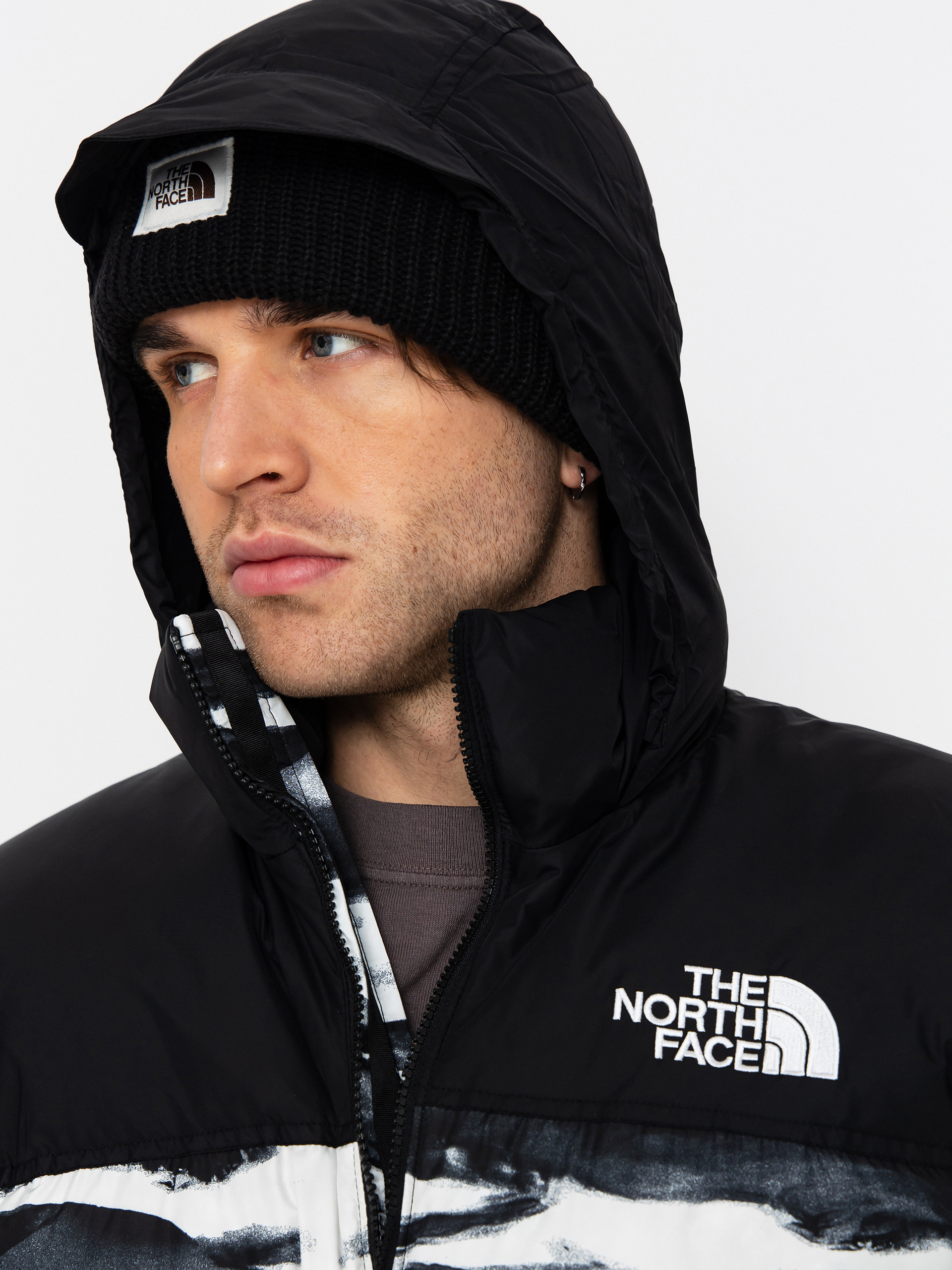 The North Face 1996 Retro Nuptse Print Dzseki (tnf black edge of light)