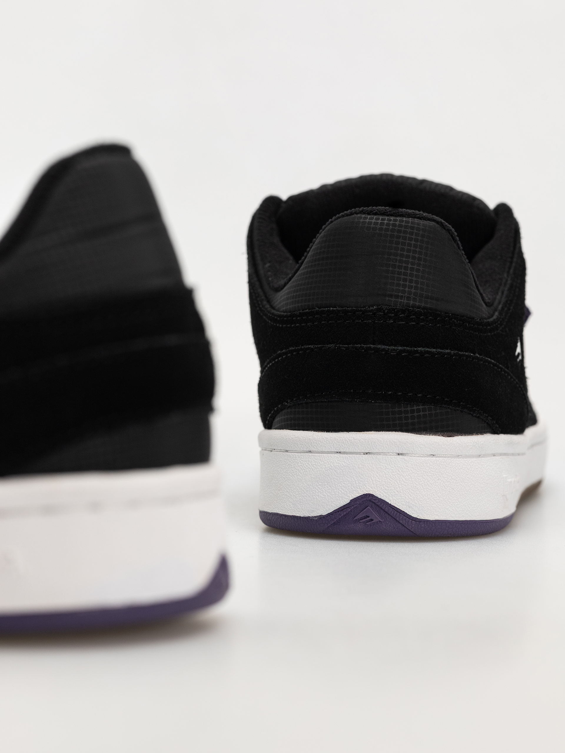 Emerica Mute Cipők (black/white/gum)