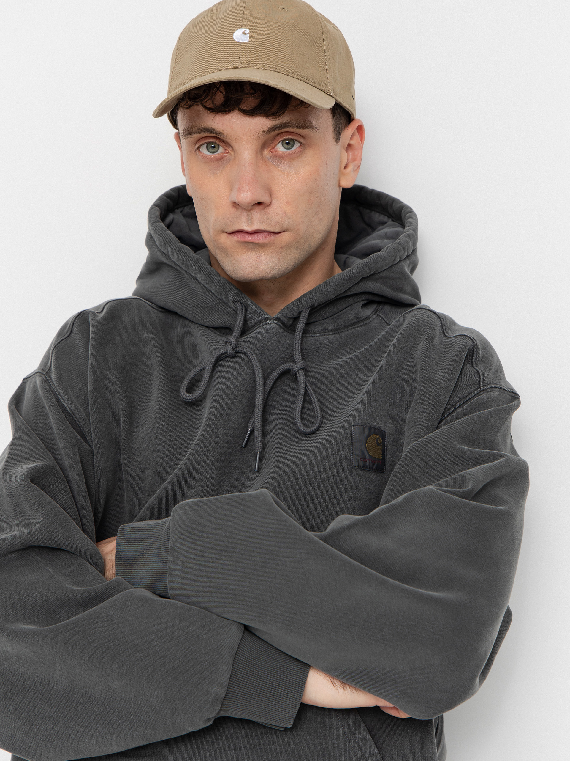 Kapucnis pulóver Carhartt WIP Vista HD (black/garment dyed)