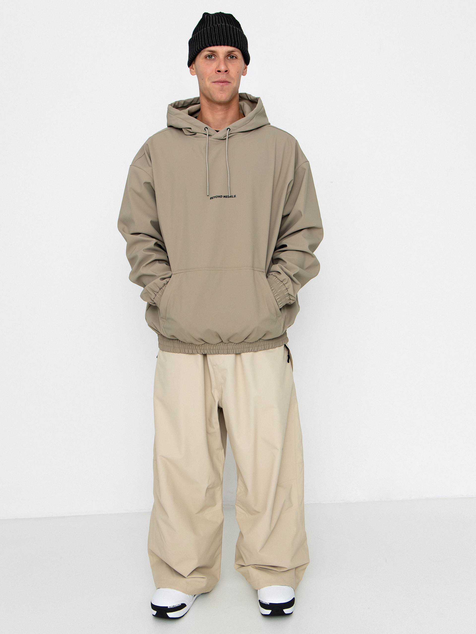 Snowboard dzseki Beyond Medals Softshell Hoodie (beige)