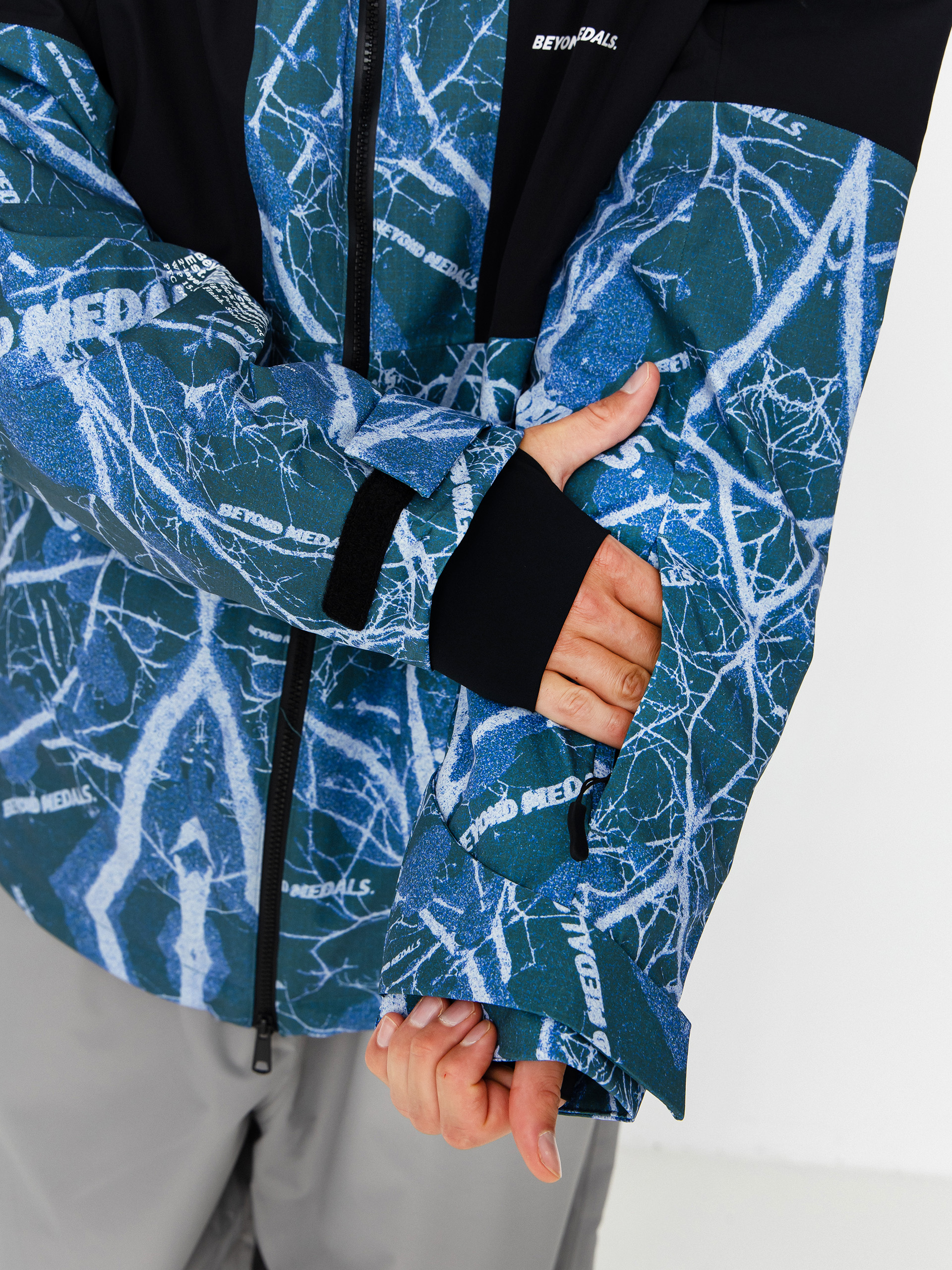 Férfi Snowboard dzseki Beyond Medals Fullzip Shirakaba 2L (print)