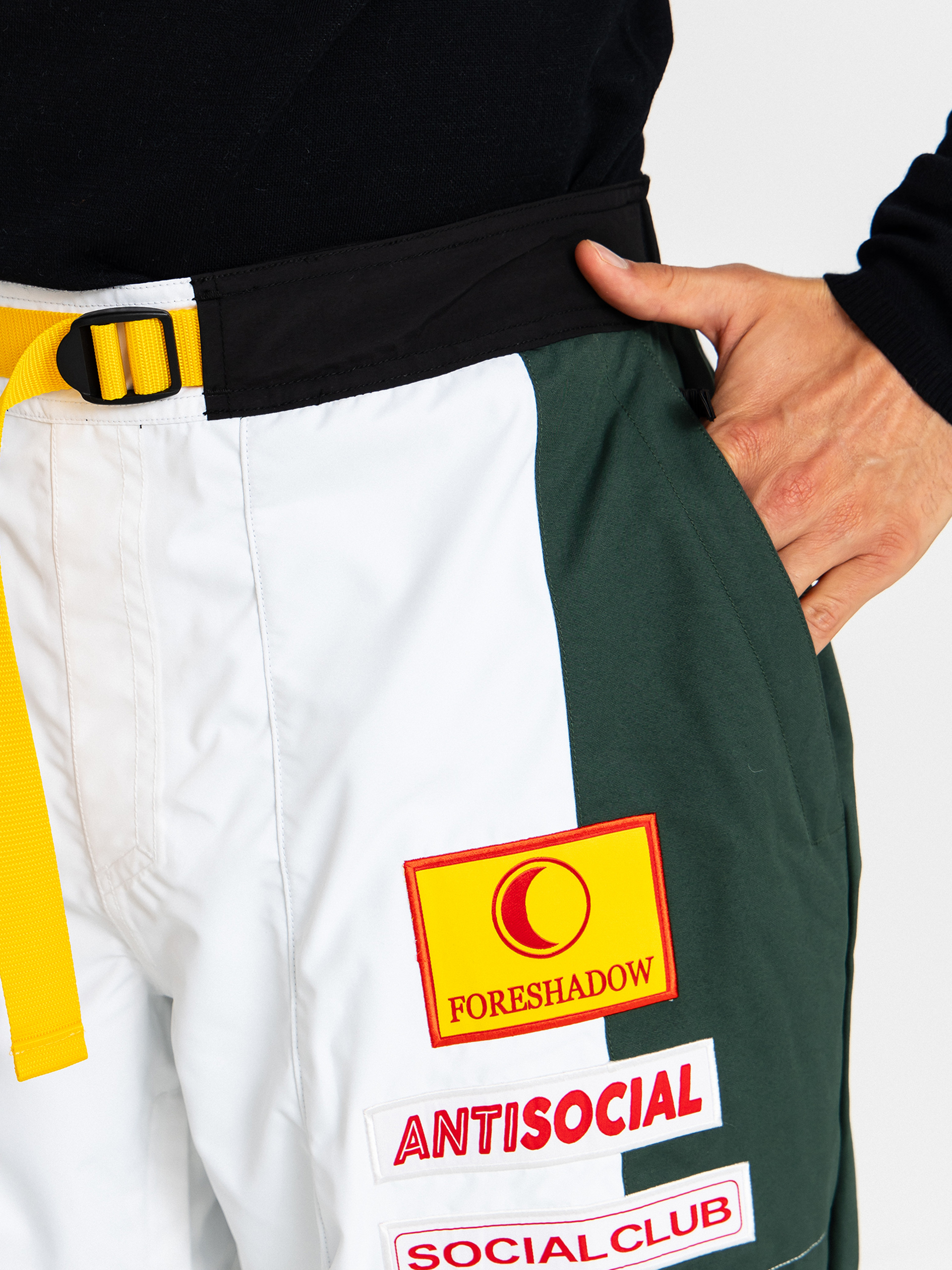 Férfi Snowboard nadrág 686 X ASSC F1 (assc white colorblock)