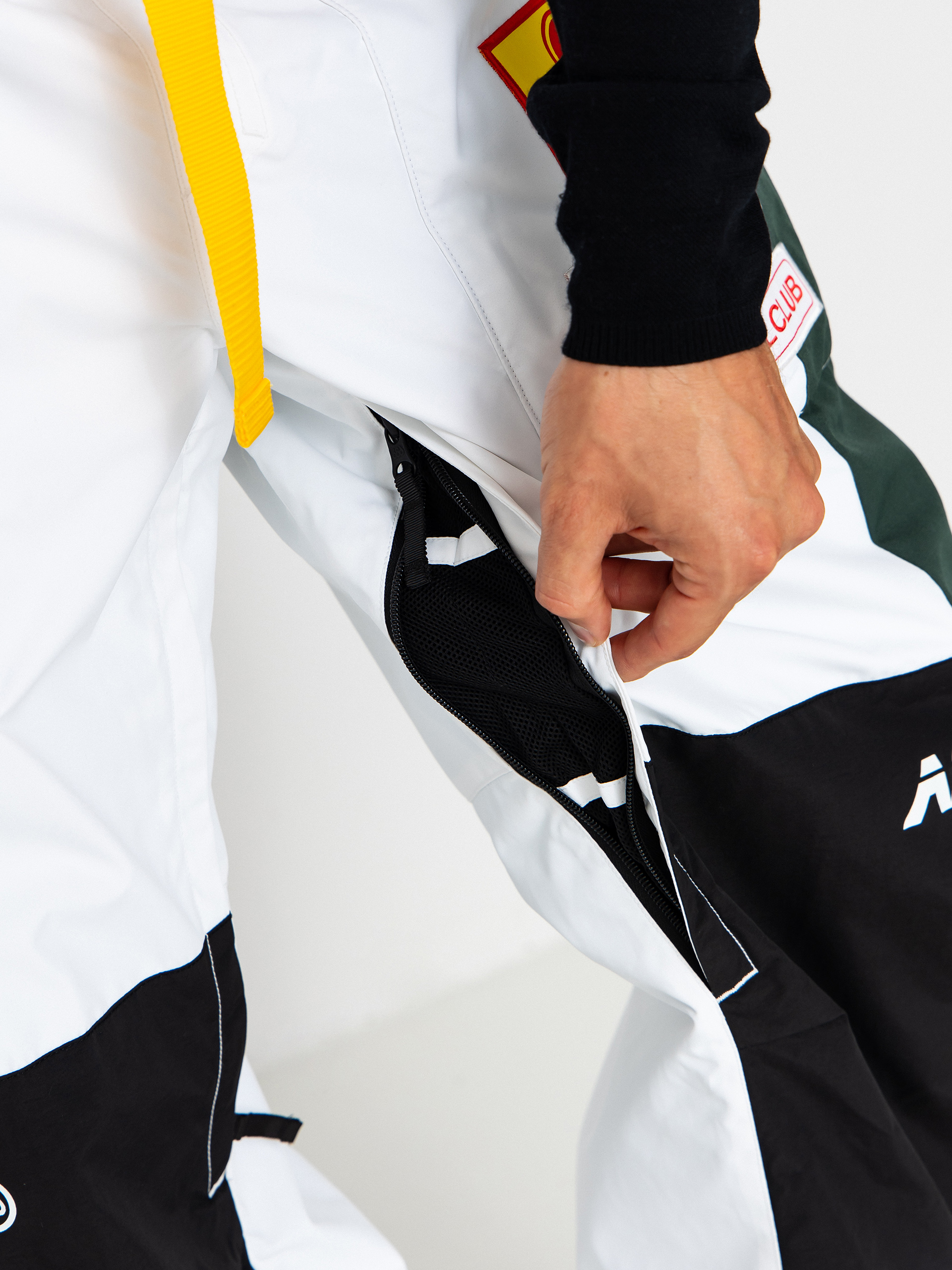 Férfi Snowboard nadrág 686 X ASSC F1 (assc white colorblock)