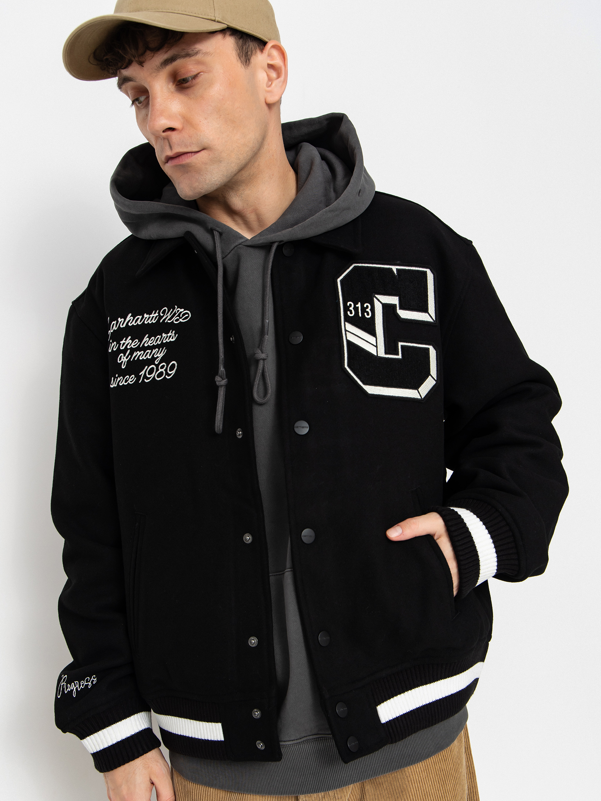 Dzseki Carhartt WIP World Class Varsity (black)