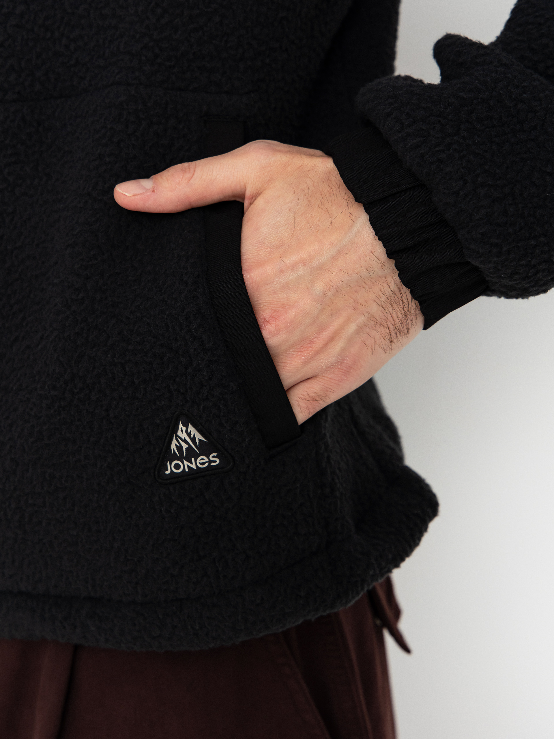 Jones Snowboards Campfire Rec Sherpa Pulóver (stealth black)
