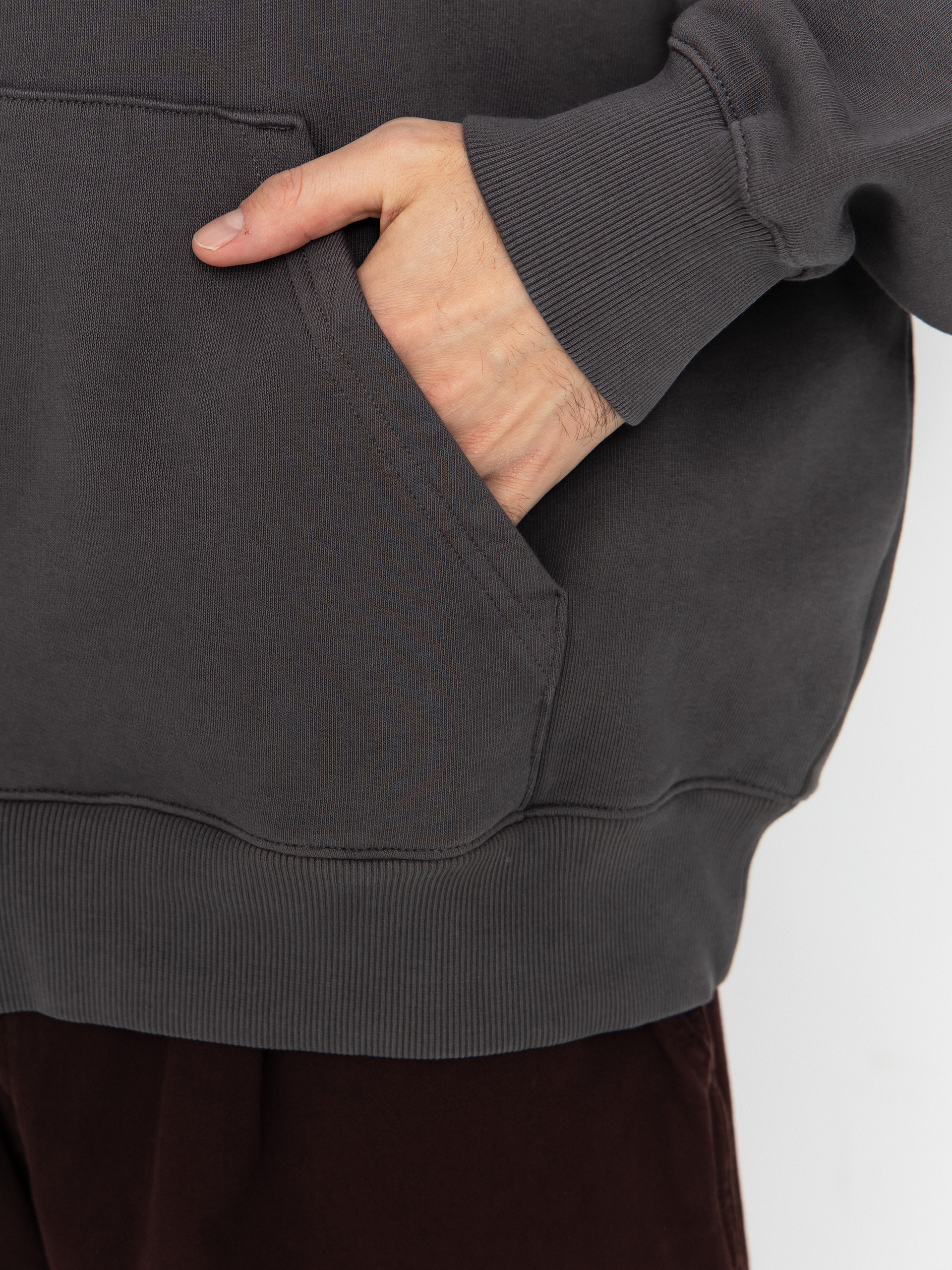 Kapucnis pulóver Carhartt WIP Distance HD (graphite/stone dyed)