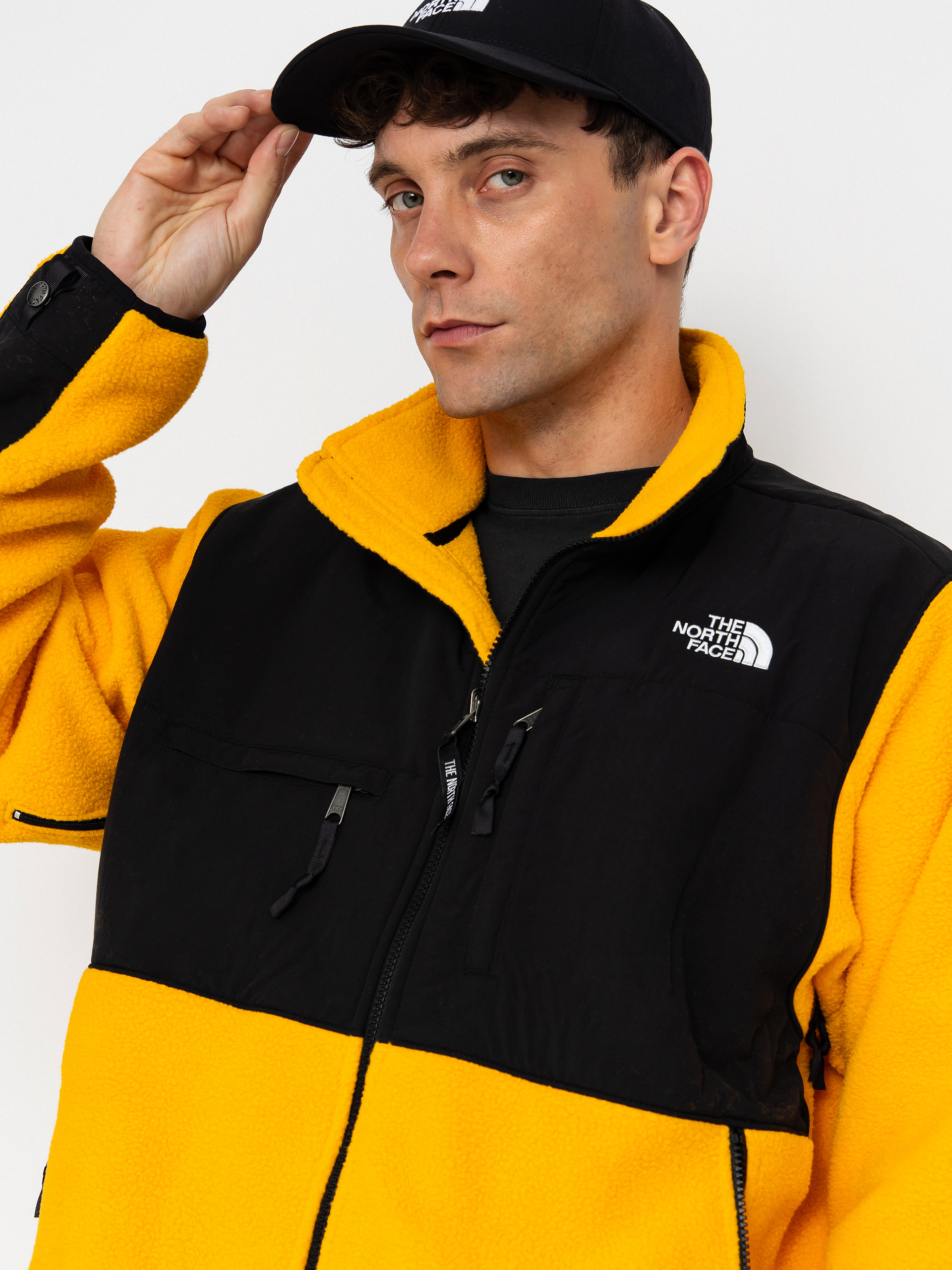 Dzseki The North Face Retro Denali (summit gold/tnf black)