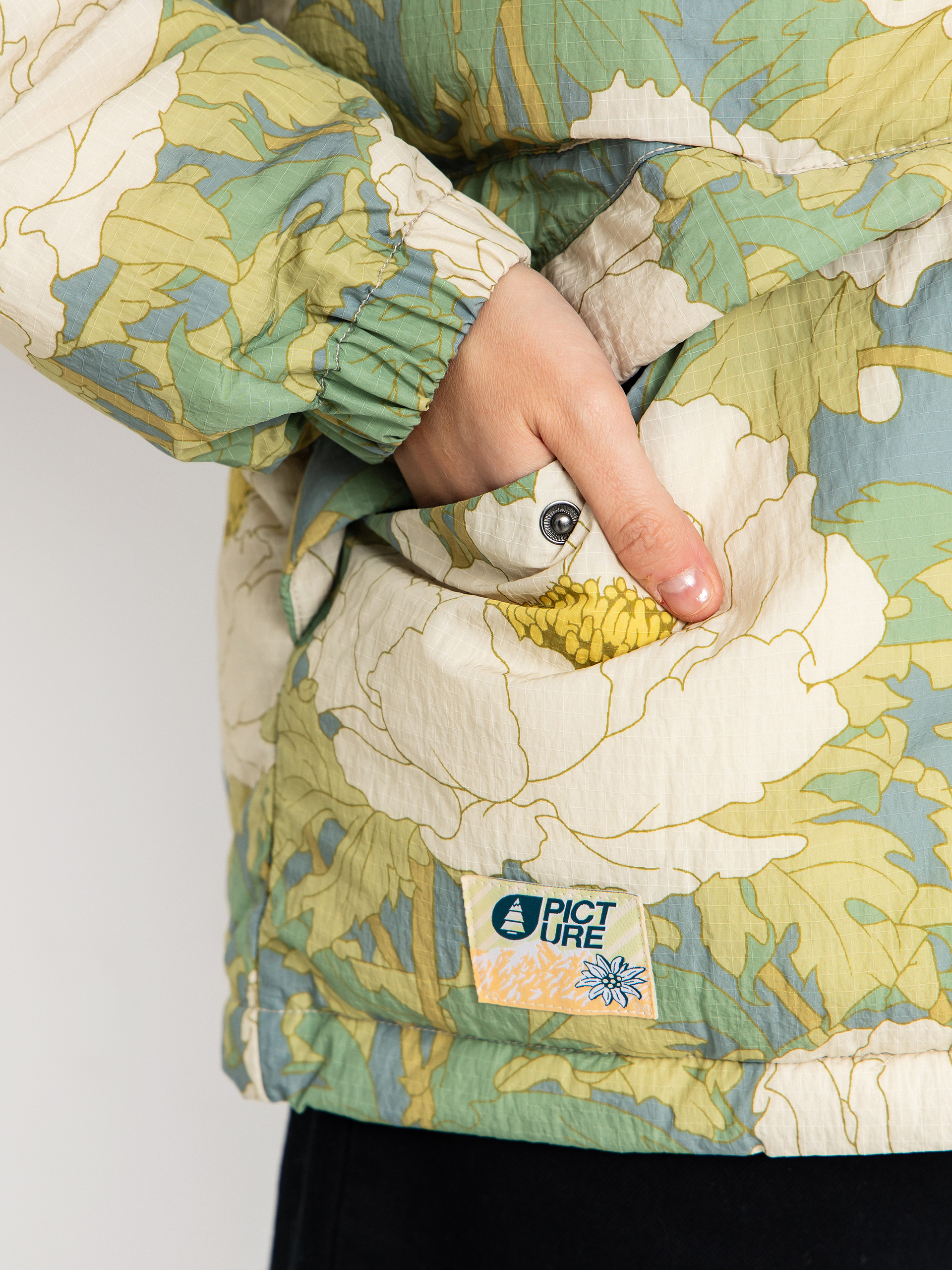 Picture Flib Wmn Dzseki (timeless flower print)