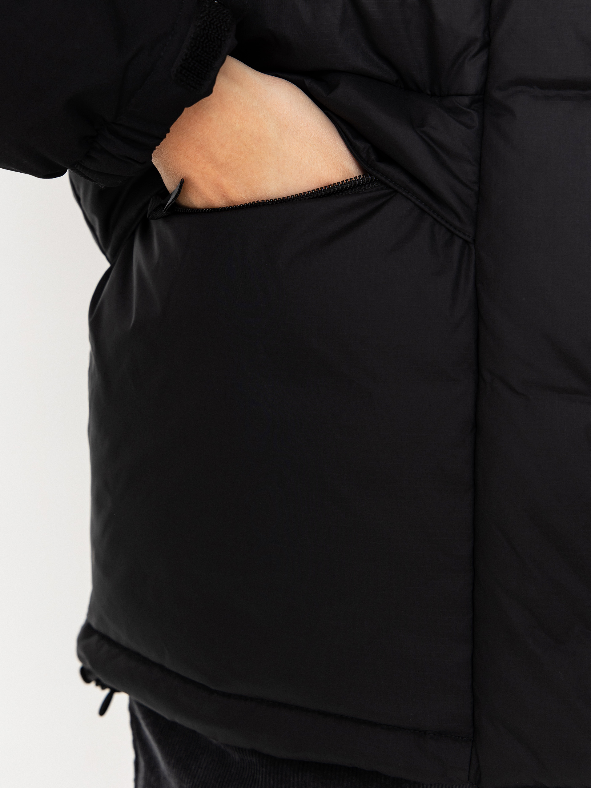 Dzseki The North Face Hmlyn Down Parka Wmn (tnf black/r)