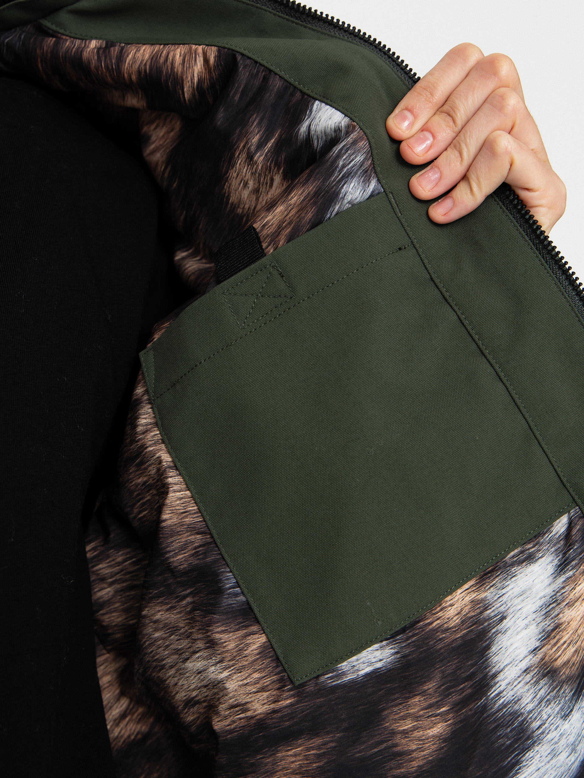 Dzseki Carhartt WIP Newkirk Wmn (opuntia/wild dog print)