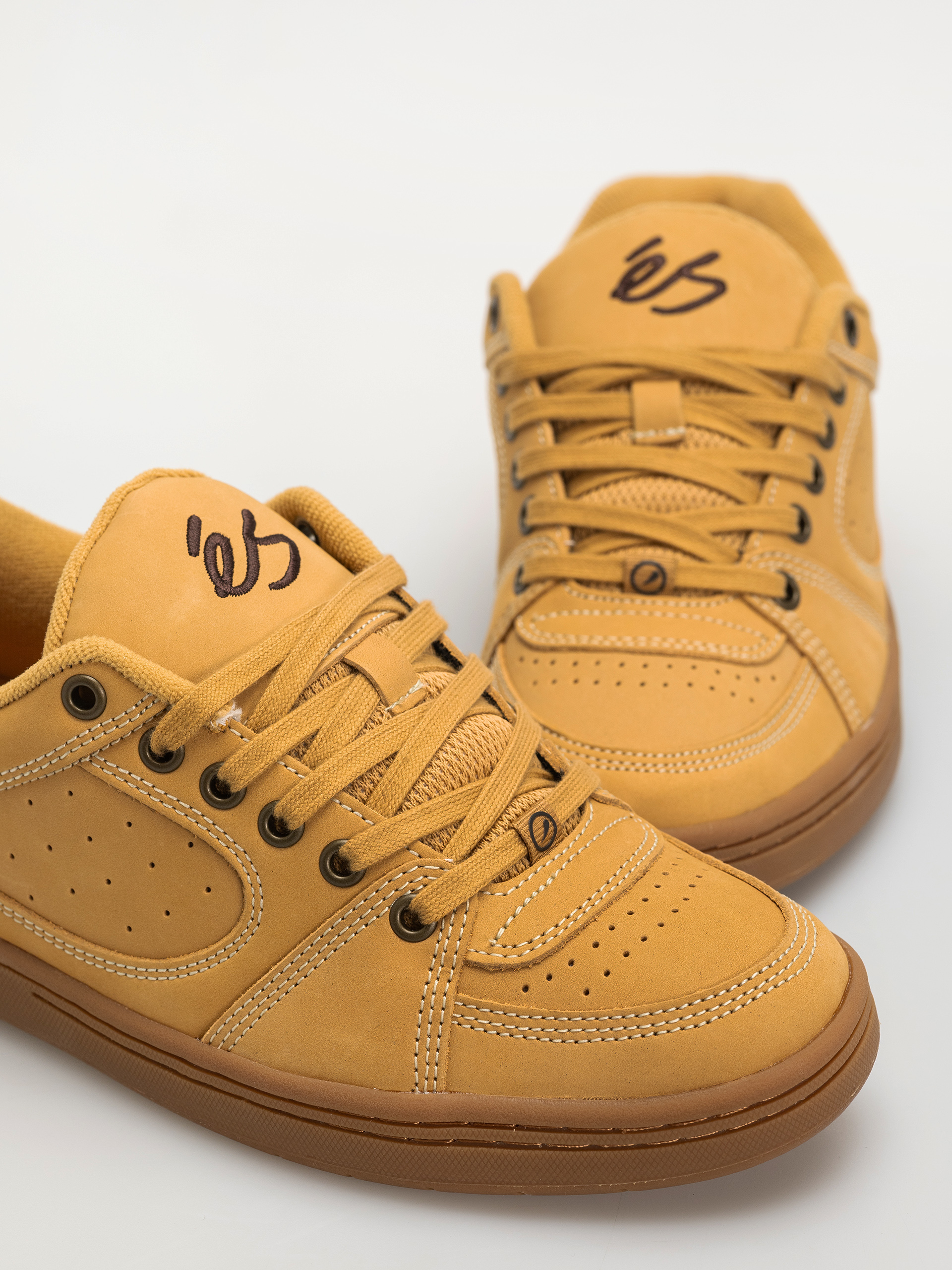 eS Accel Cipők (copper)