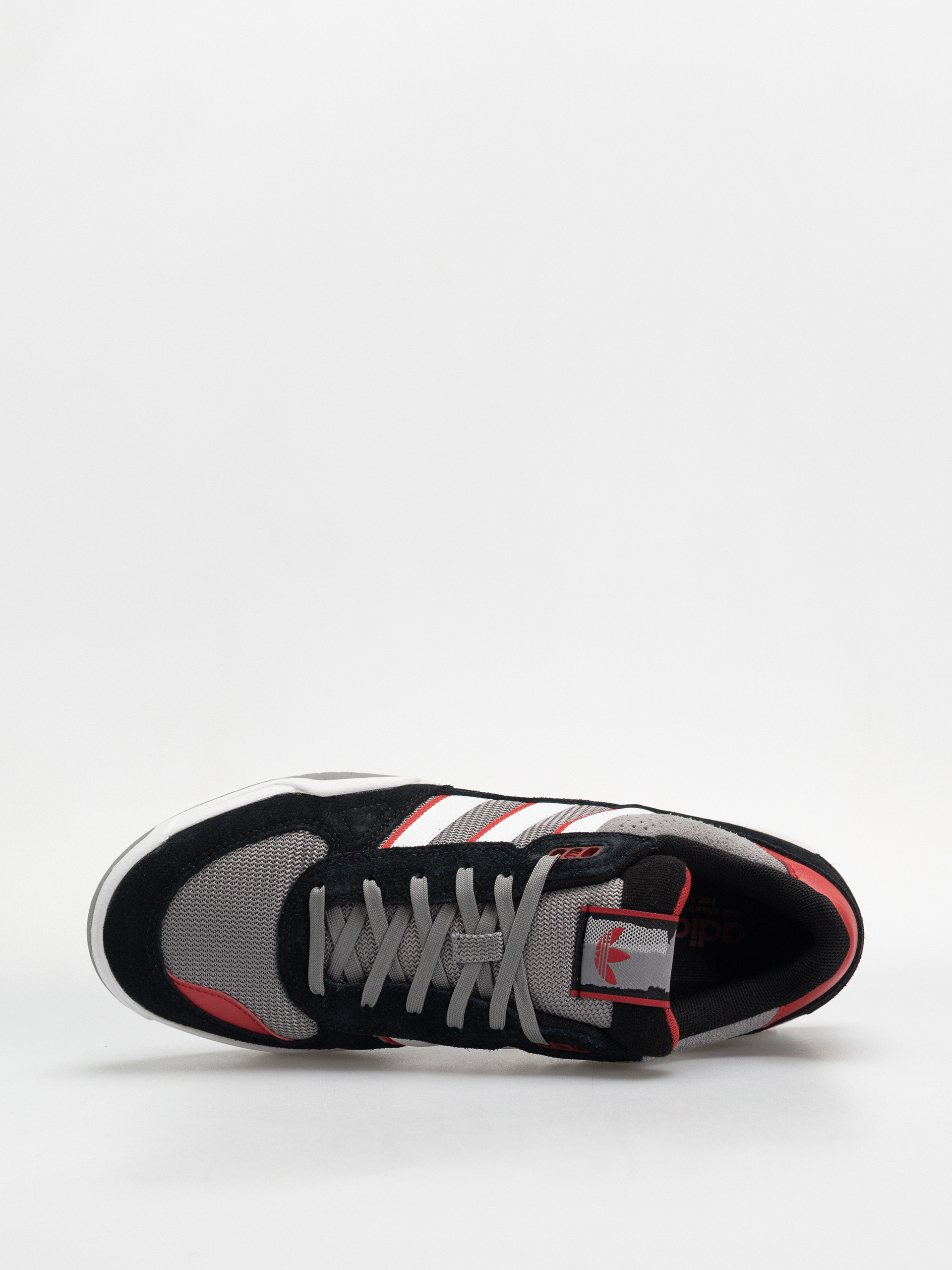 adidas Tekkira Cup Cipők (cblack/ftwwht/betsca)
