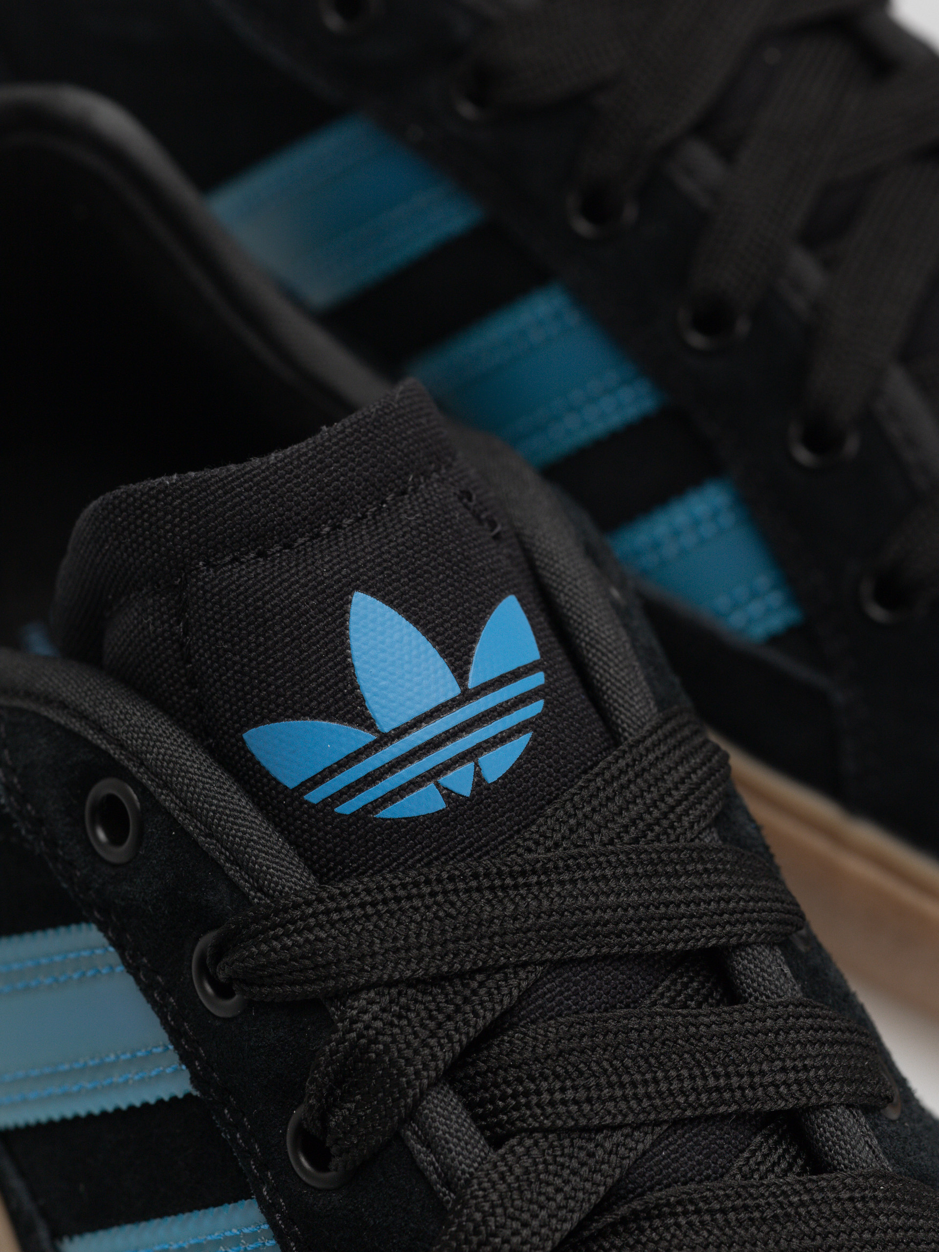 adidas Court Tns Premiere Cipők (cblack/gum4)