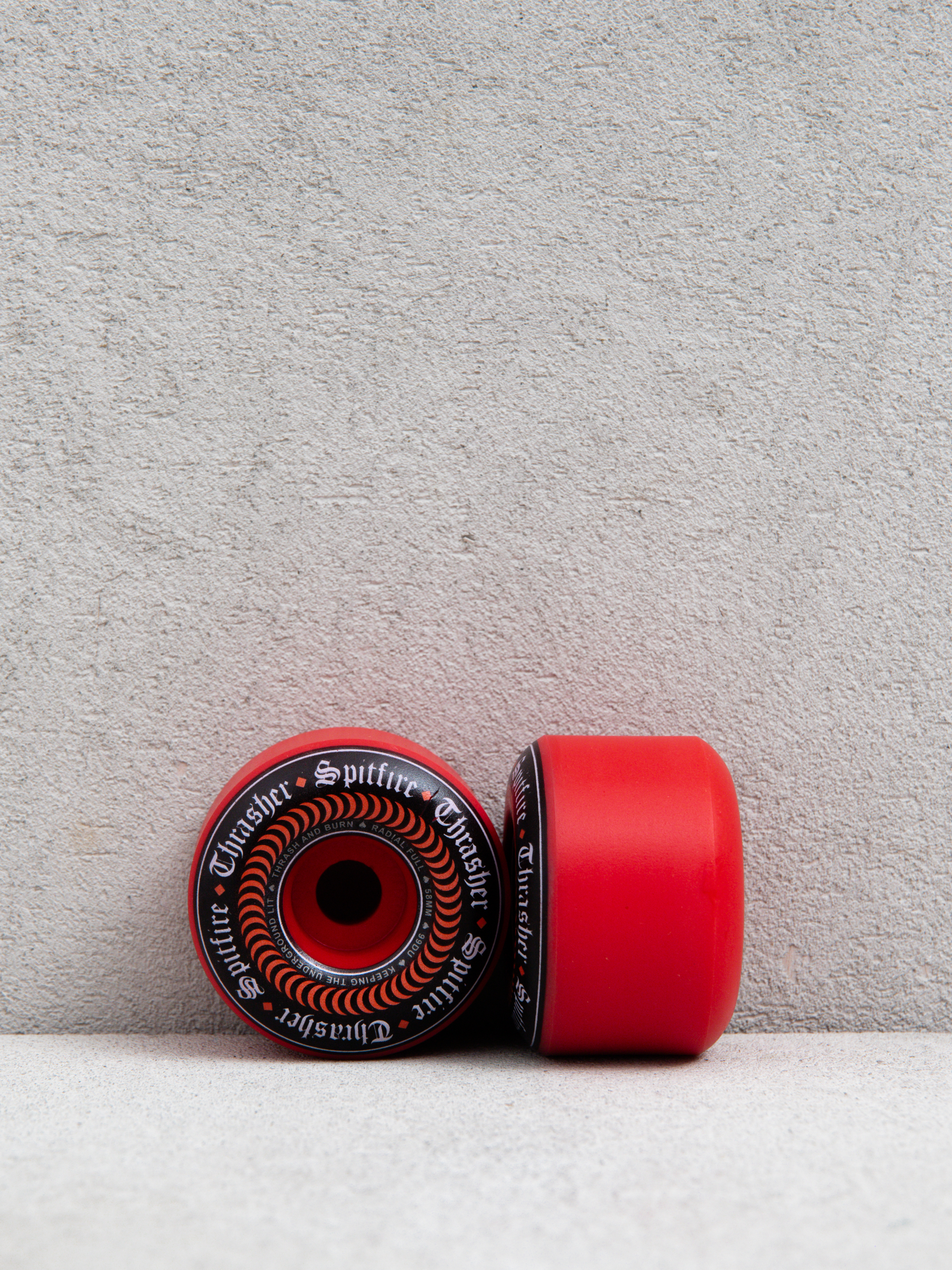 Spitfire X Thrasher Oath F4 99D Radial Full Gördeszka kerék (red)