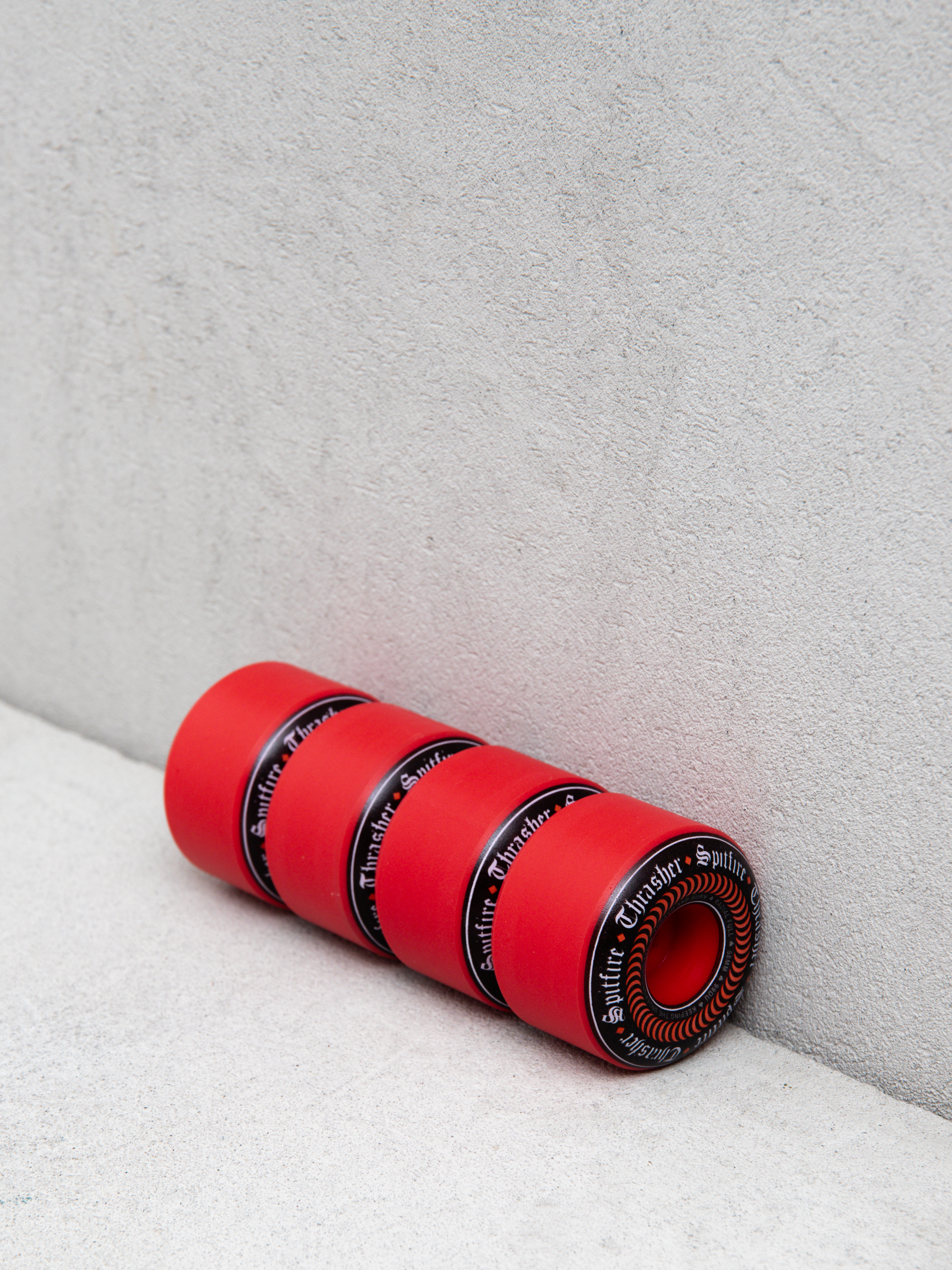 Spitfire X Thrasher Oath F4 99D Radial Full Gördeszka kerék (red)