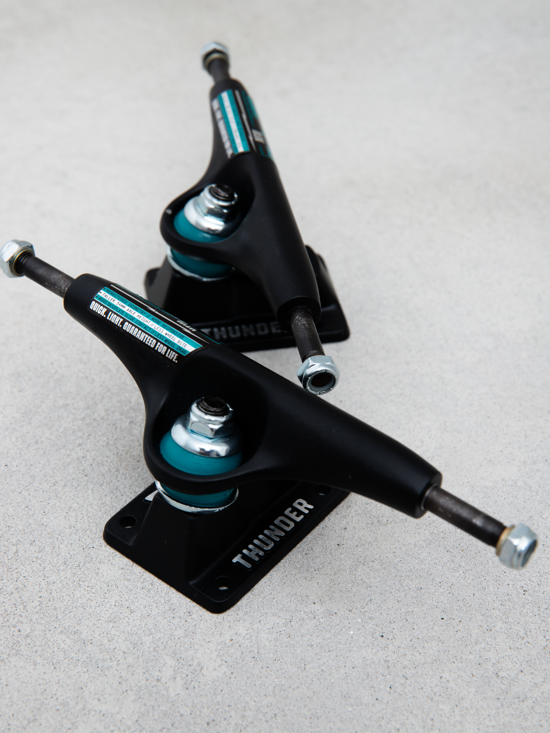 Thunder T II Team Gördeszka felfüggesztés (matte black)