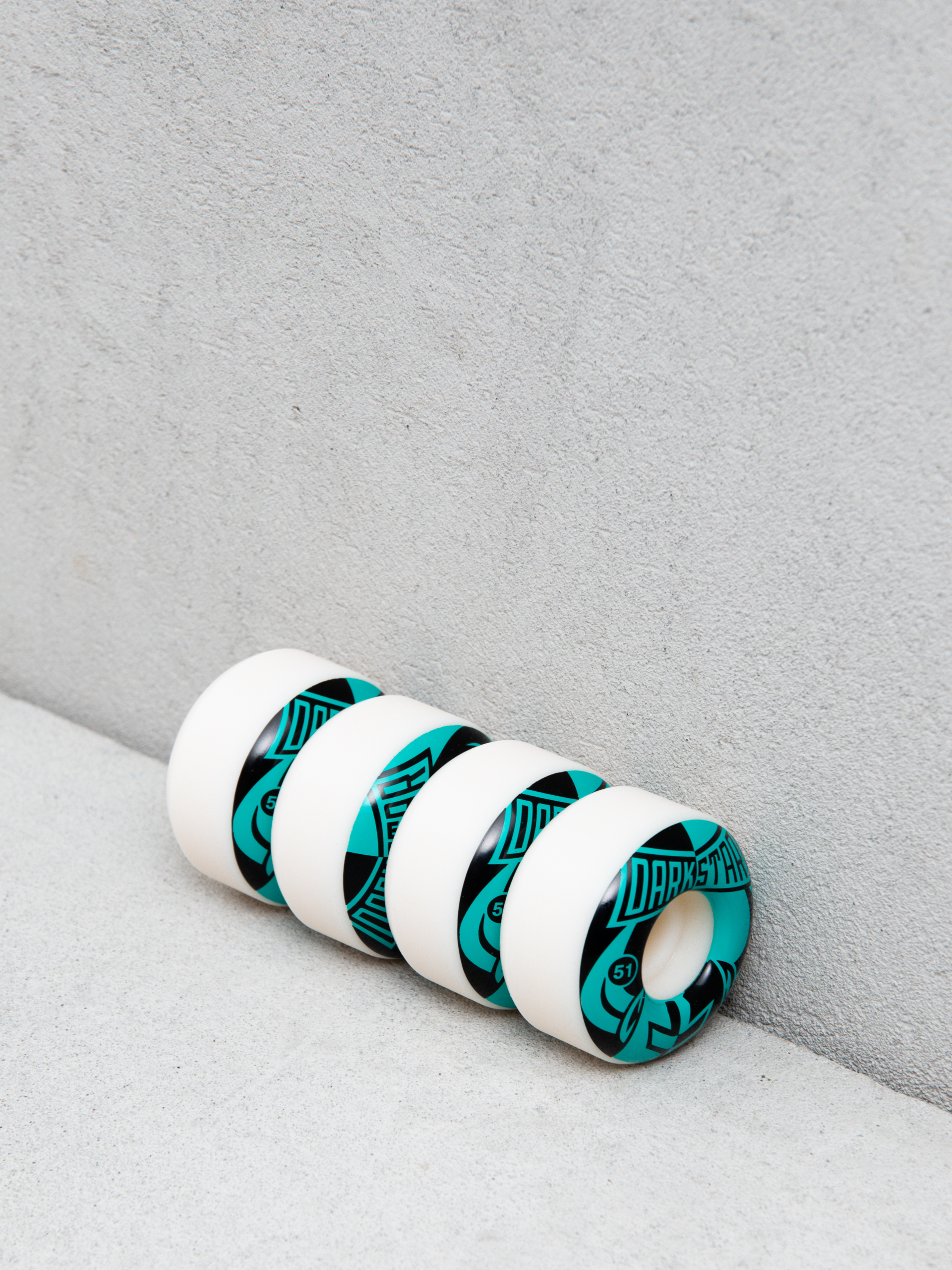 Darkstar Divide Gördeszka kerék (black/aqua)