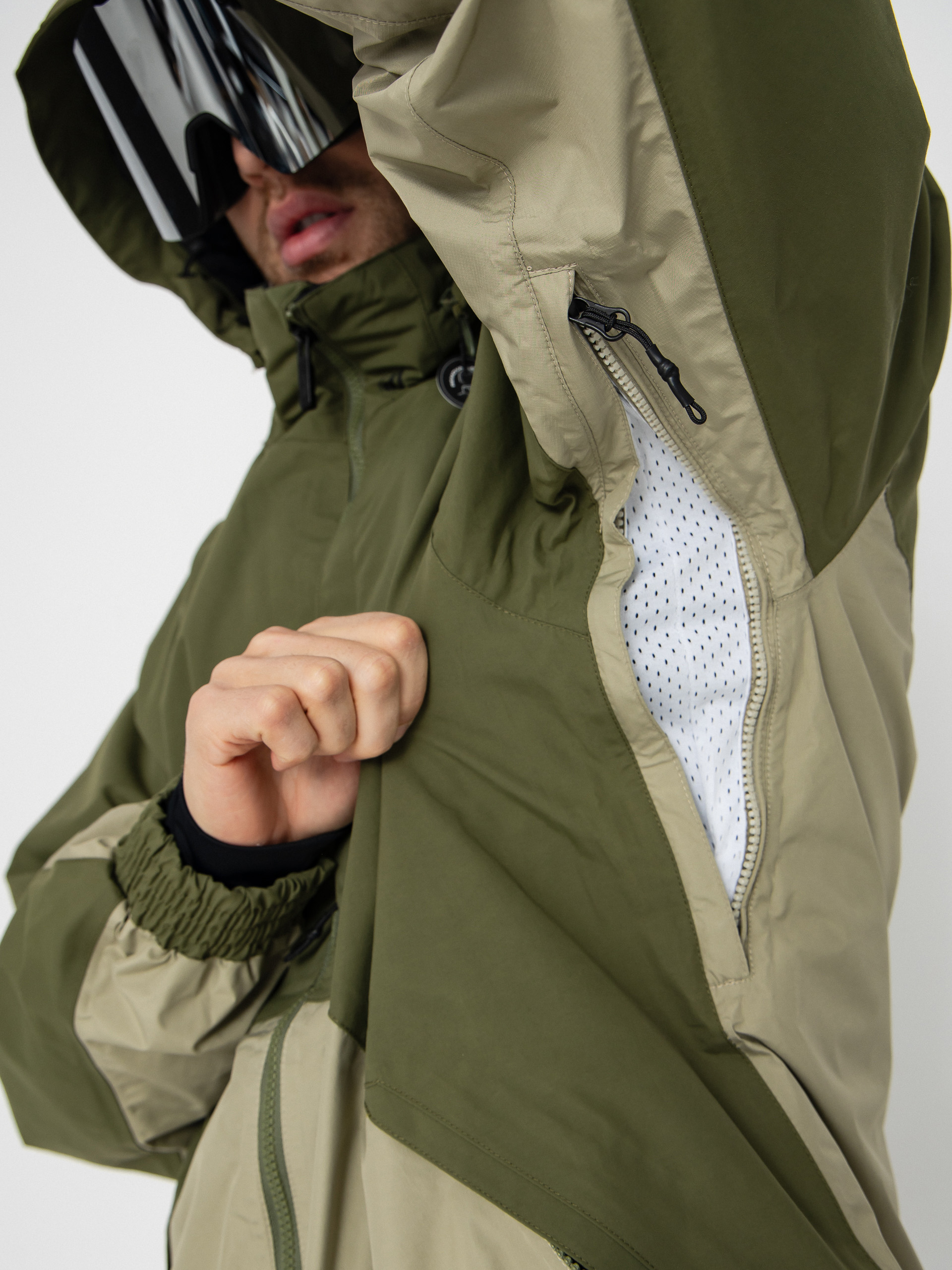 Férfi Volcom Longo Gore Tex Snowboard dzseki (dark olive)