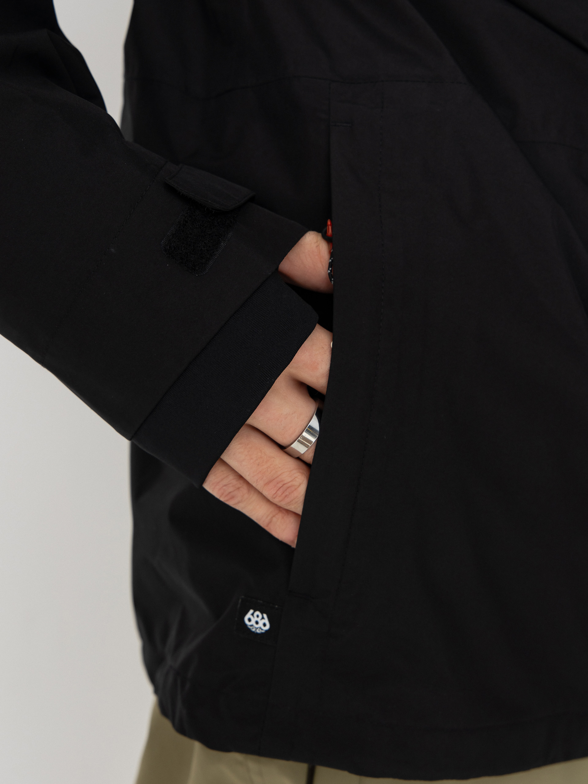 Férfi Snowboard dzseki 686 Gore-TeX Core (black)